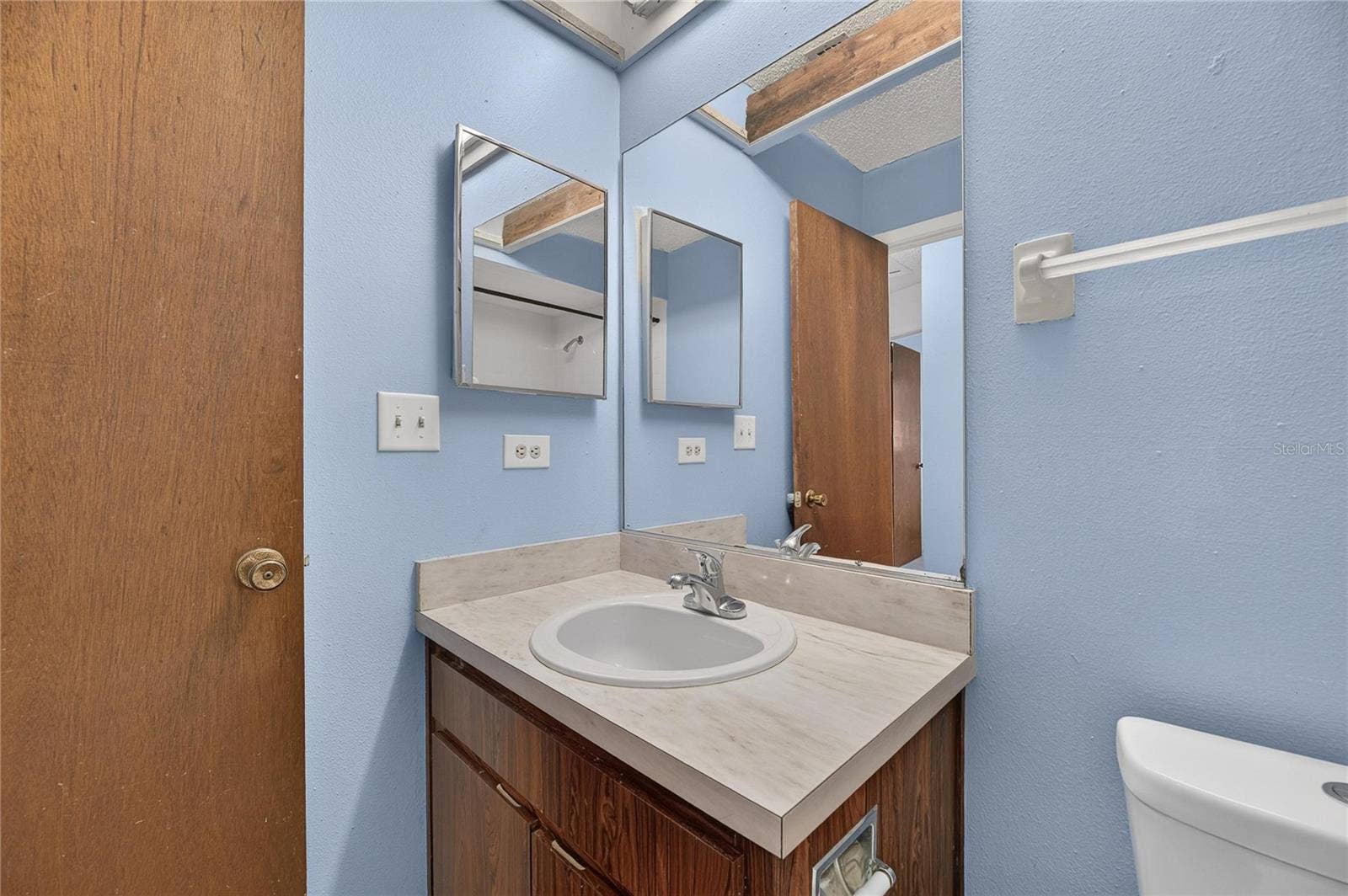 332 BRANDYWINE DRIVE, Valrico, FL 33594 332 BRANDYWINE DRIVE, Valrico, FL 33594