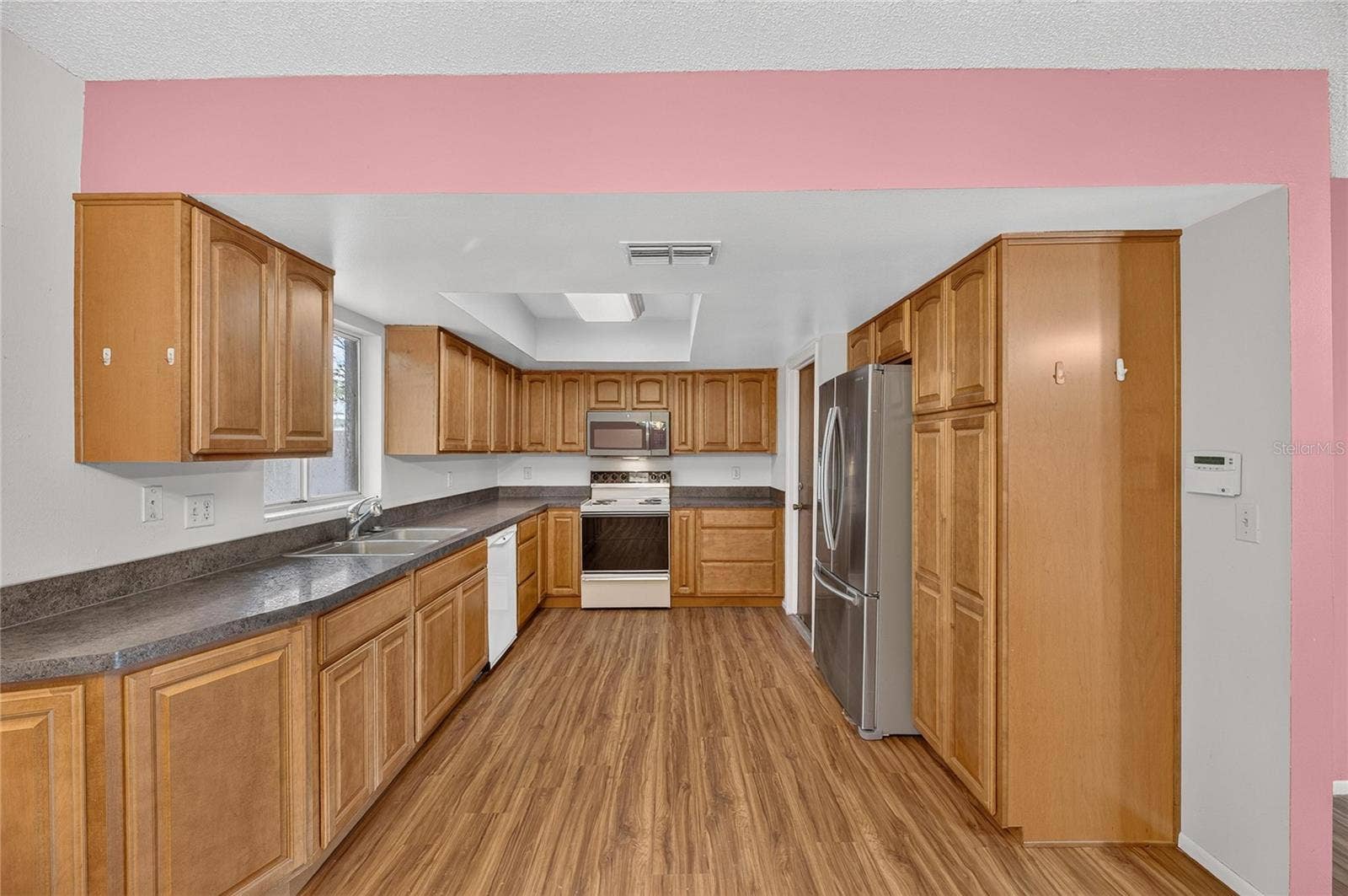 332 BRANDYWINE DRIVE, Valrico, FL 33594 332 BRANDYWINE DRIVE, Valrico, FL 33594