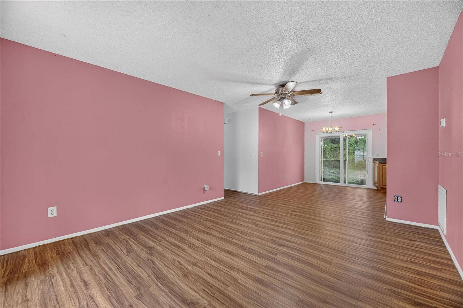 332 BRANDYWINE DRIVE, Valrico, FL 33594 332 BRANDYWINE DRIVE, Valrico, FL 33594