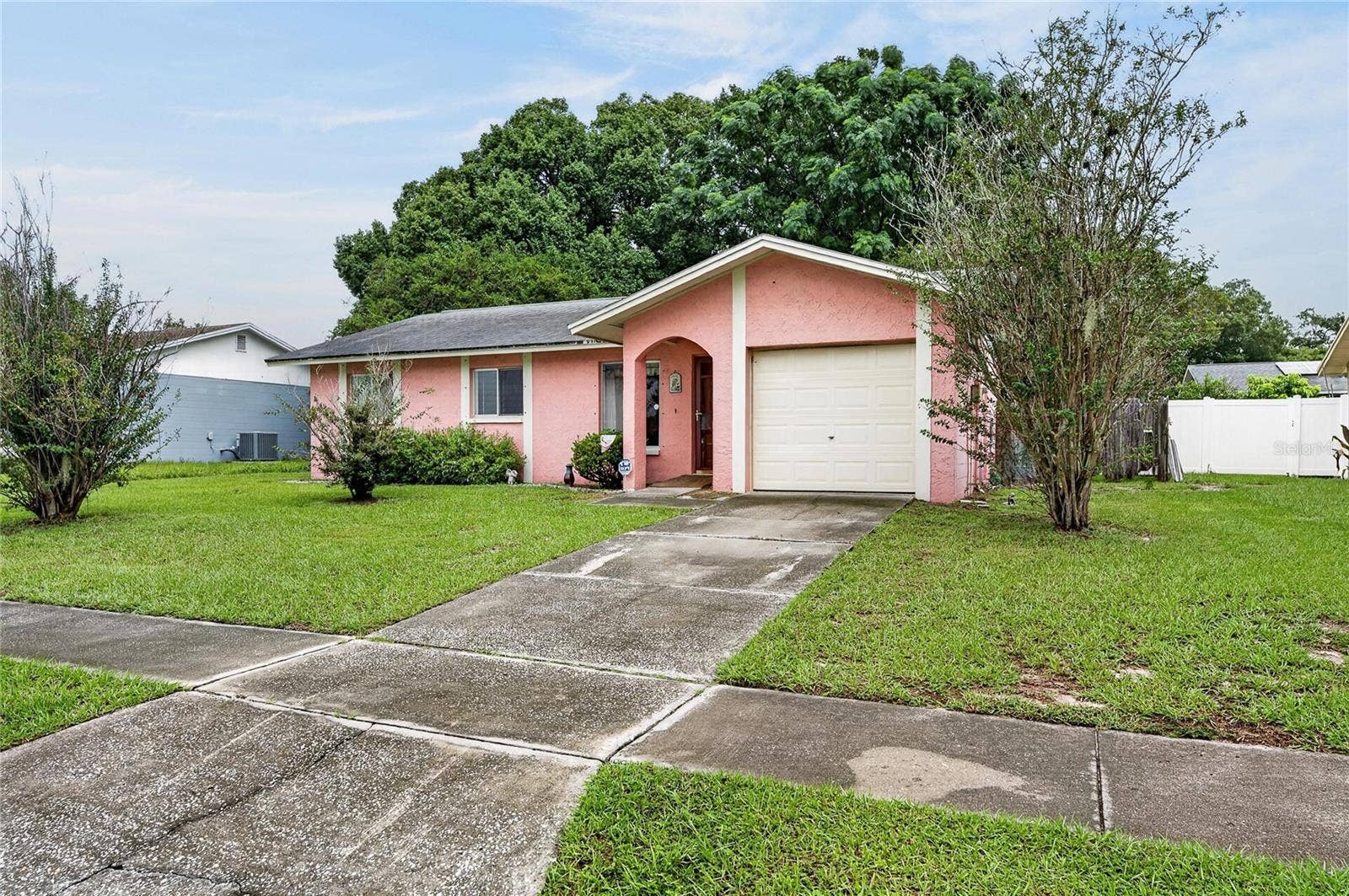 332 BRANDYWINE DRIVE, Valrico, FL 33594 332 BRANDYWINE DRIVE, Valrico, FL 33594