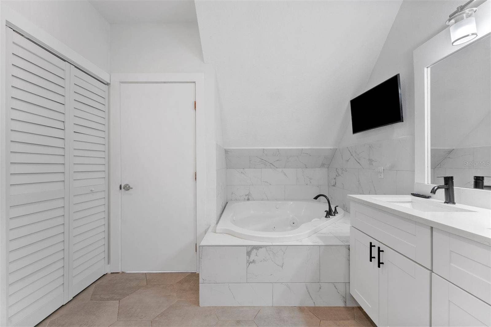 4363 TYLER CIRCLE N, St Petersburg, FL 33709 4363 TYLER CIRCLE N, St Petersburg, FL 33709