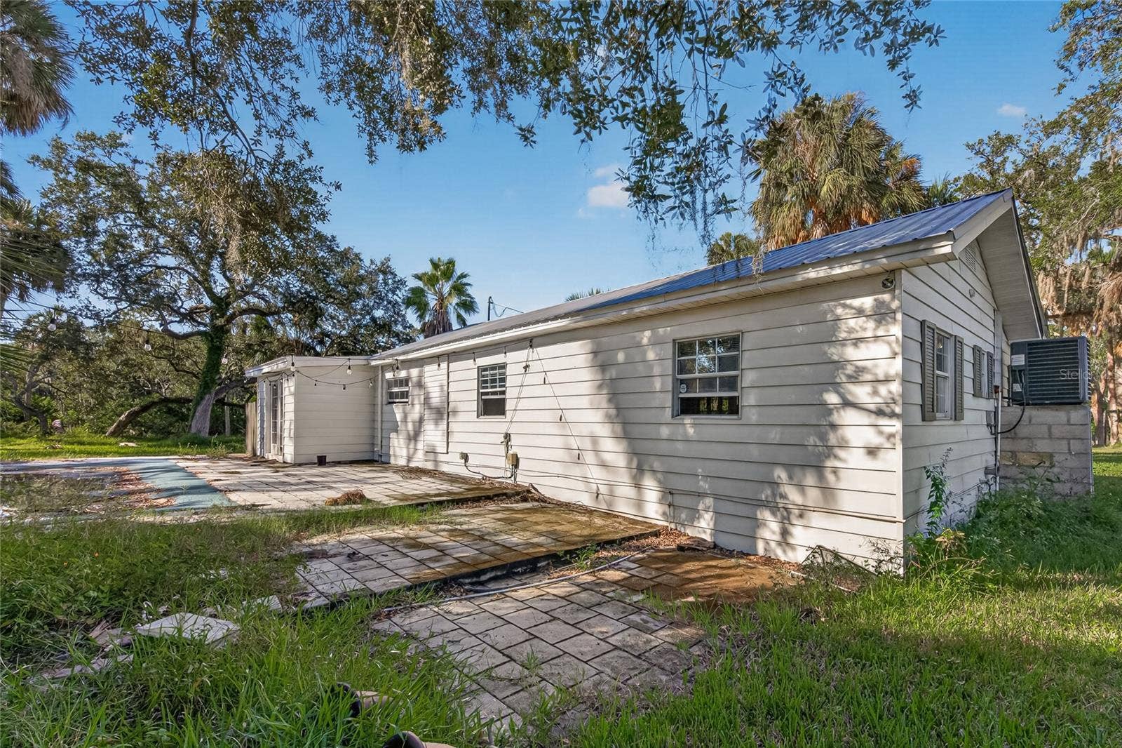 512 S 51ST STREET, Tampa, FL 33619 512 S 51ST STREET, Tampa, FL 33619