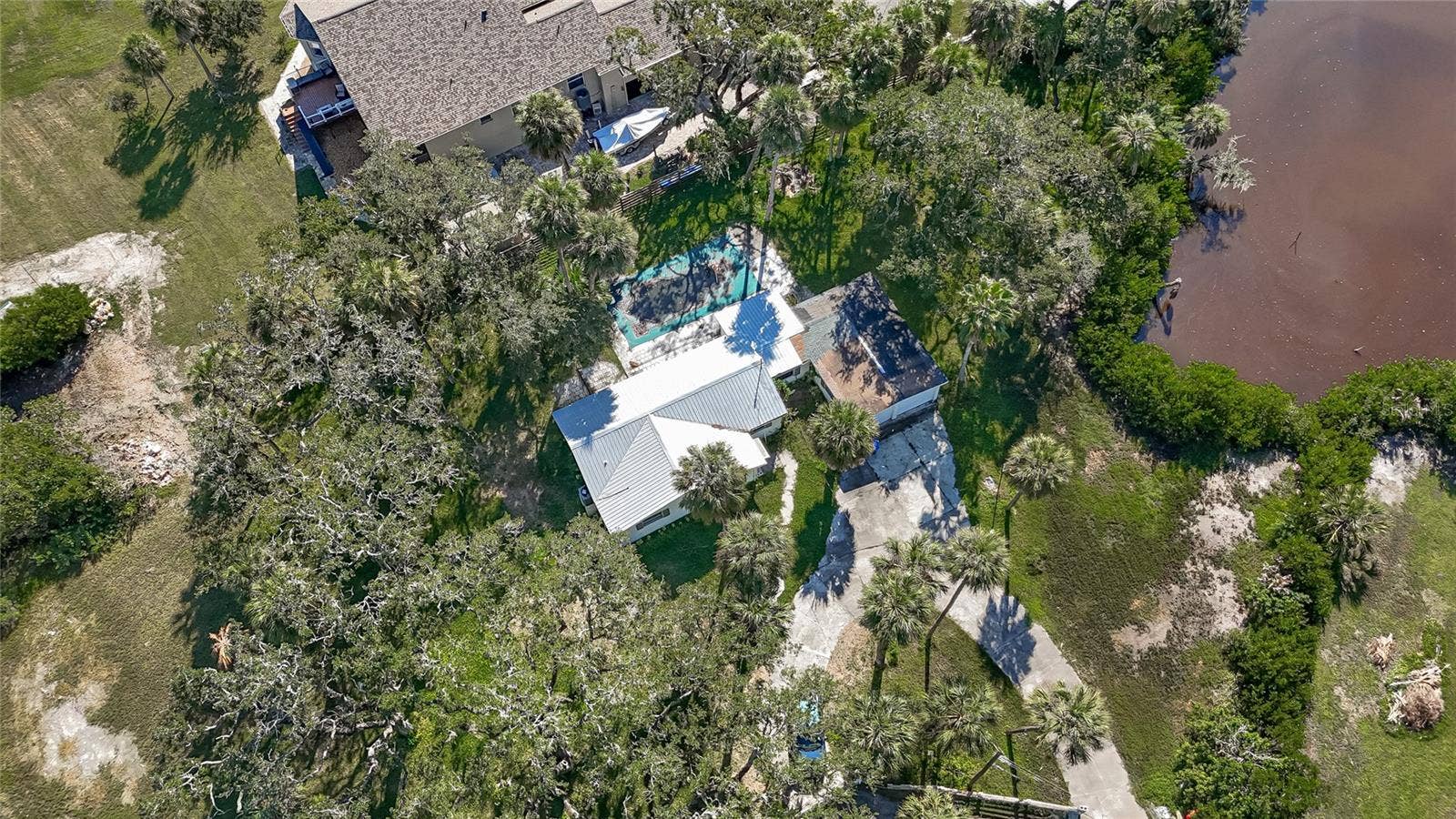 512 S 51ST STREET, Tampa, FL 33619 512 S 51ST STREET, Tampa, FL 33619