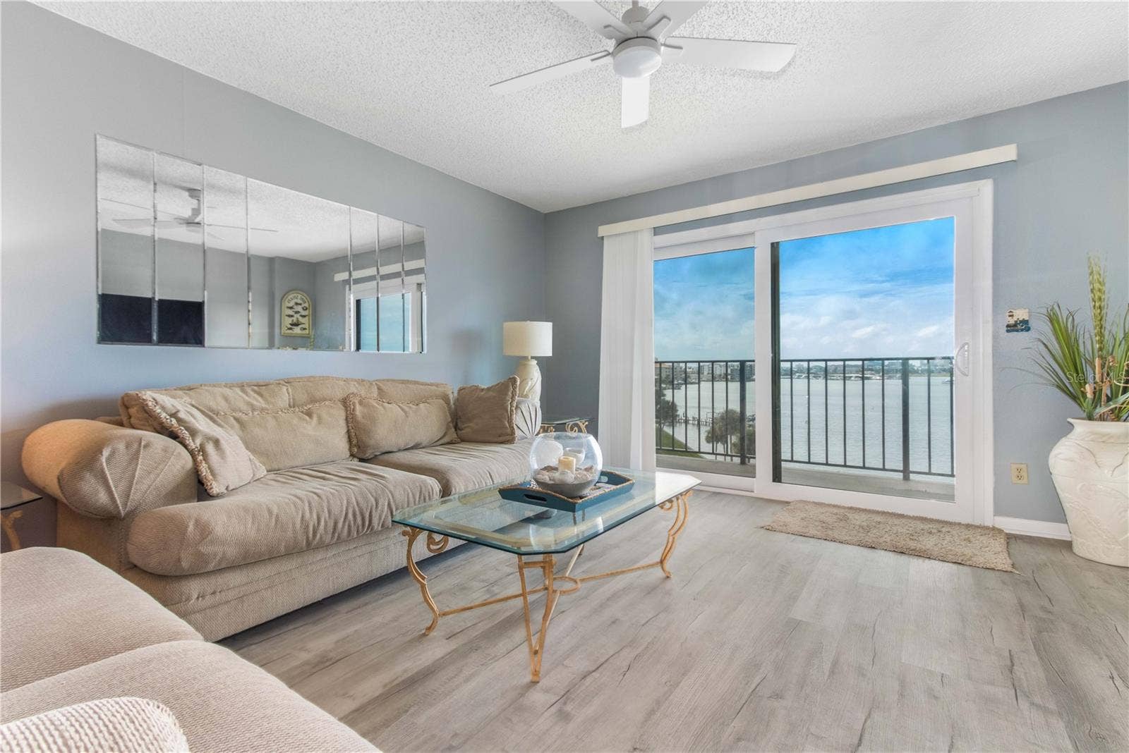 650 ISLAND WAY, #602, Clearwater, FL 33767 650 ISLAND WAY, #602, Clearwater, FL 33767