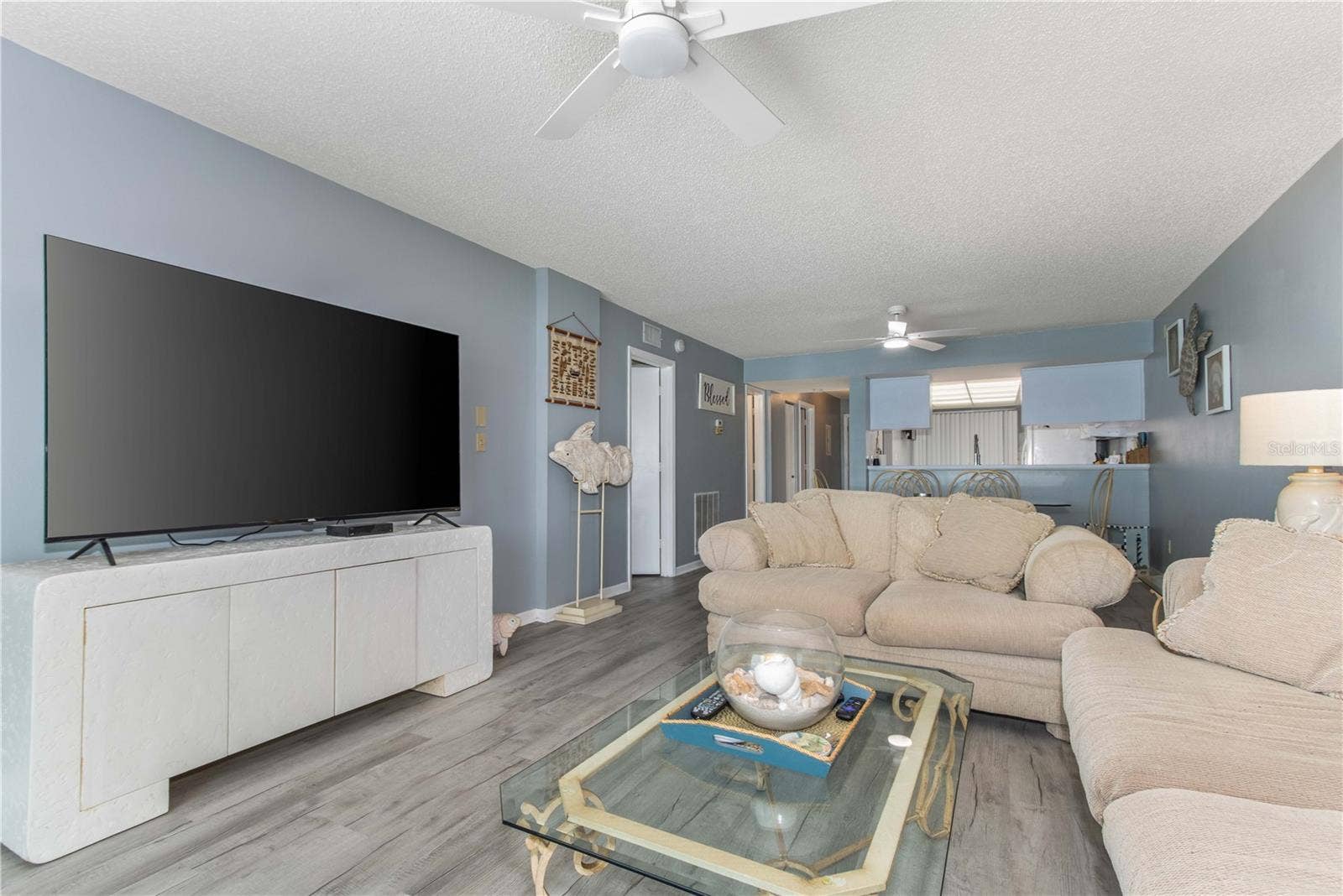 650 ISLAND WAY, #602, Clearwater, FL 33767 650 ISLAND WAY, #602, Clearwater, FL 33767
