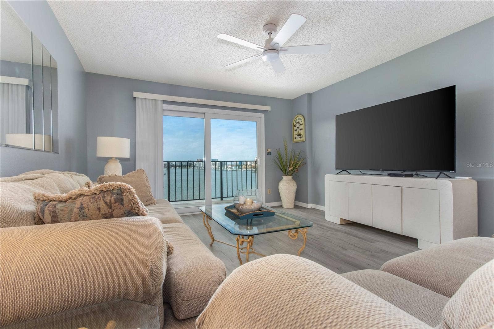 650 ISLAND WAY, #602, Clearwater, FL 33767 650 ISLAND WAY, #602, Clearwater, FL 33767