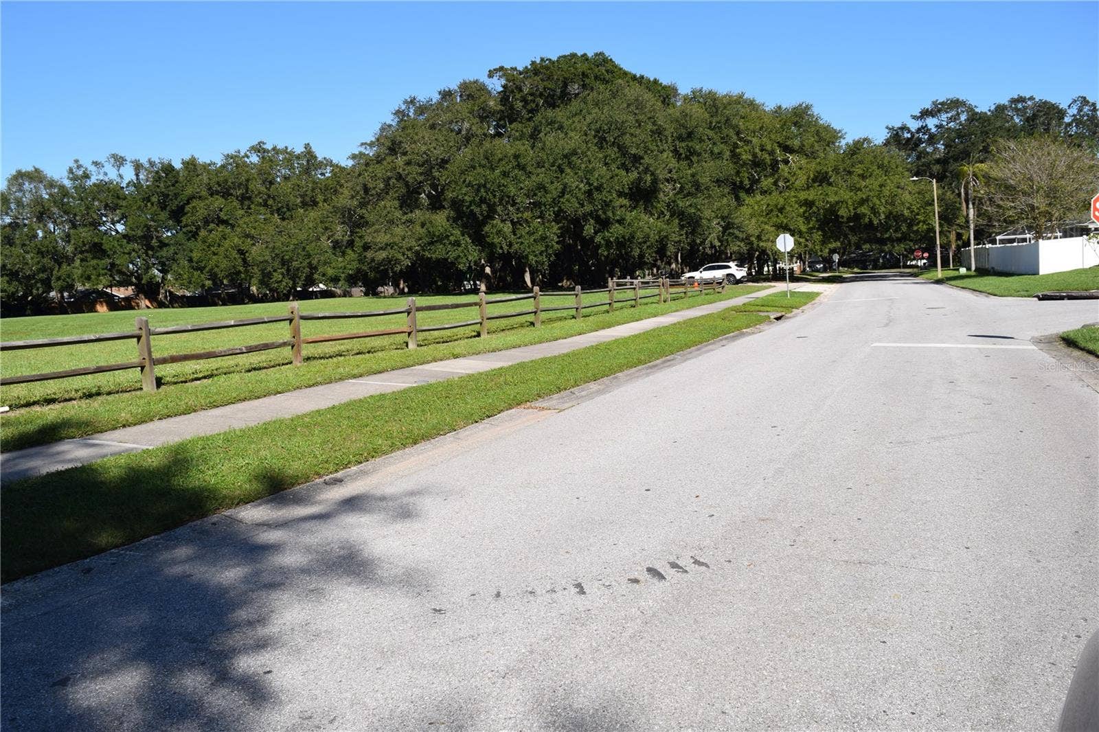 1610 AMBERLEA DRIVE N, Dunedin, FL 34698 1610 AMBERLEA DRIVE N, Dunedin, FL 34698