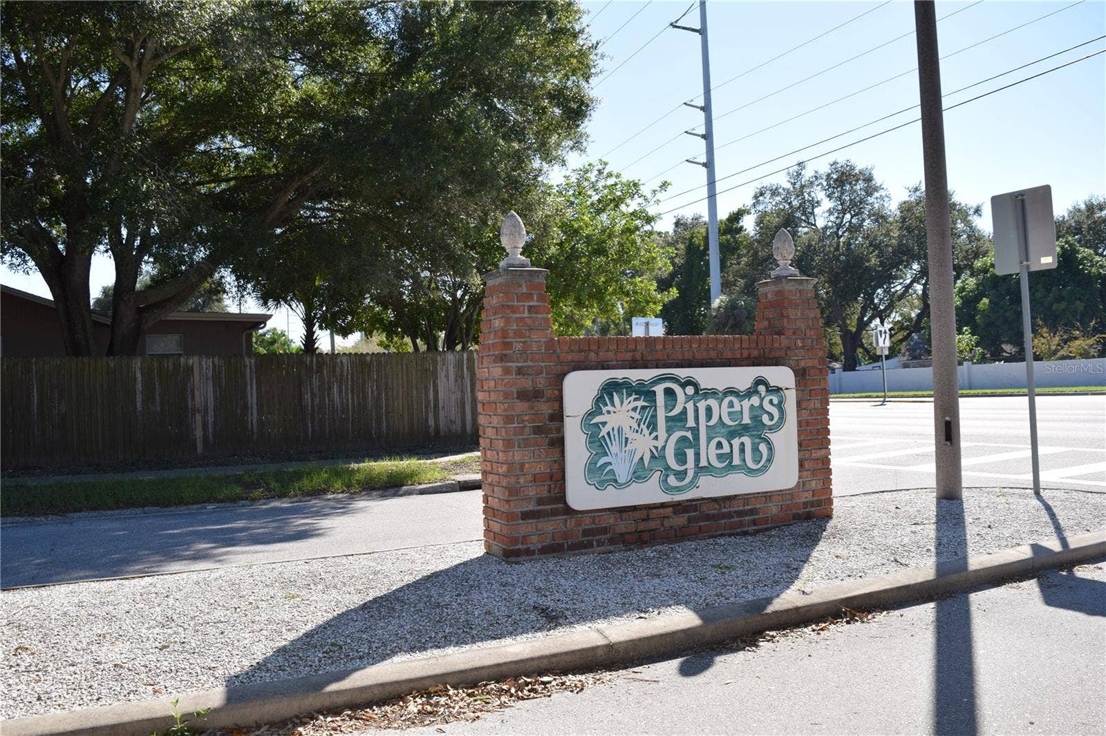 1610 AMBERLEA DRIVE N, Dunedin, FL 34698 1610 AMBERLEA DRIVE N, Dunedin, FL 34698