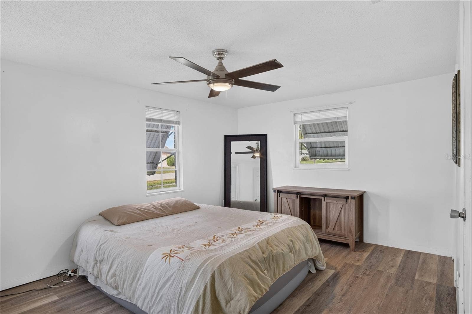 6020 17TH STREET, Zephyrhills, FL 33542 6020 17TH STREET, Zephyrhills, FL 33542
