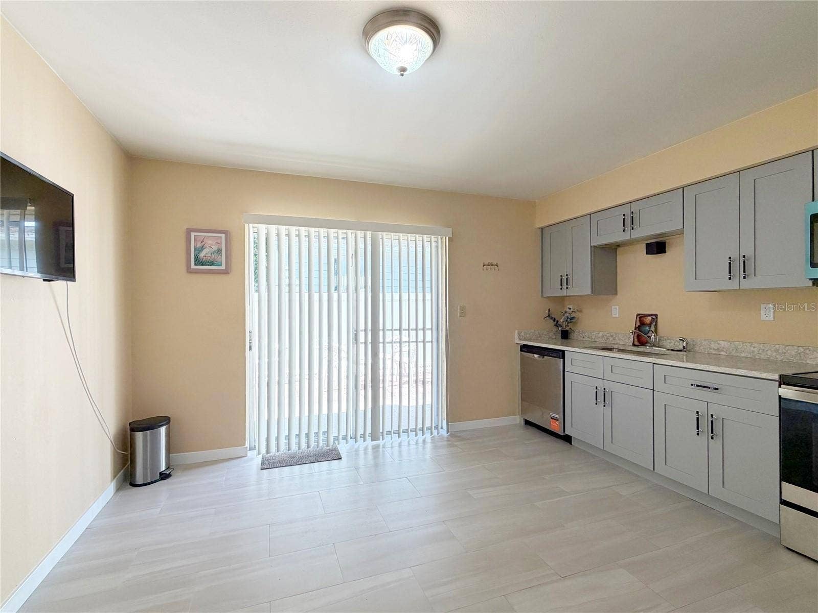 615 2ND AVENUE NE, #A, Largo, FL 33770 615 2ND AVENUE NE, #A, Largo, FL 33770