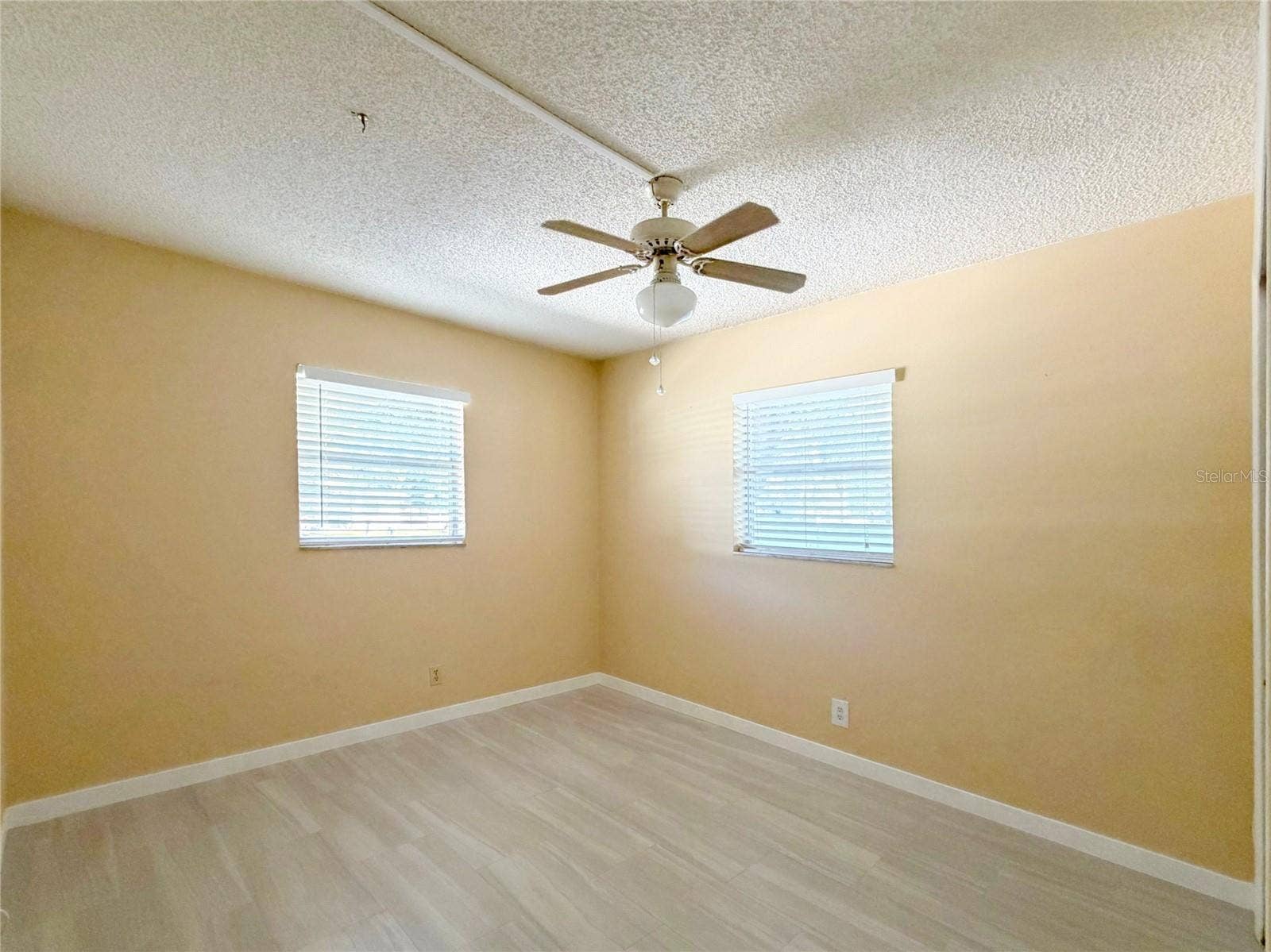 615 2ND AVENUE NE, #A, Largo, FL 33770 615 2ND AVENUE NE, #A, Largo, FL 33770