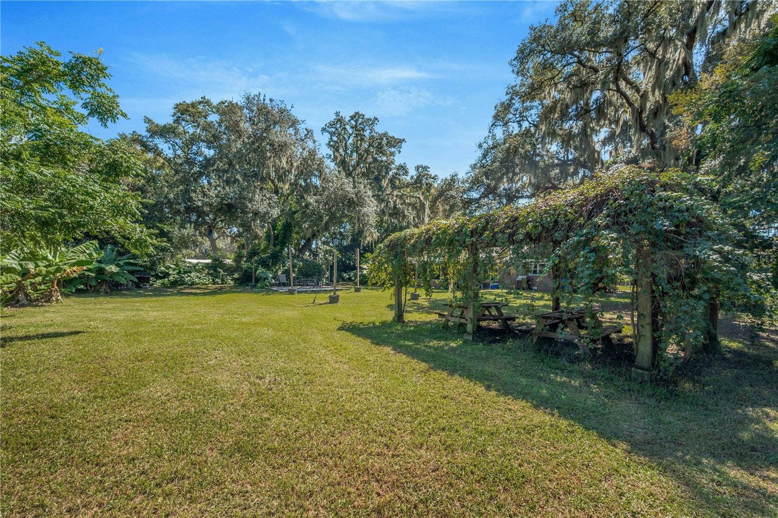1210 FRONT STREET, Valrico, FL 33594 1210 FRONT STREET, Valrico, FL 33594
