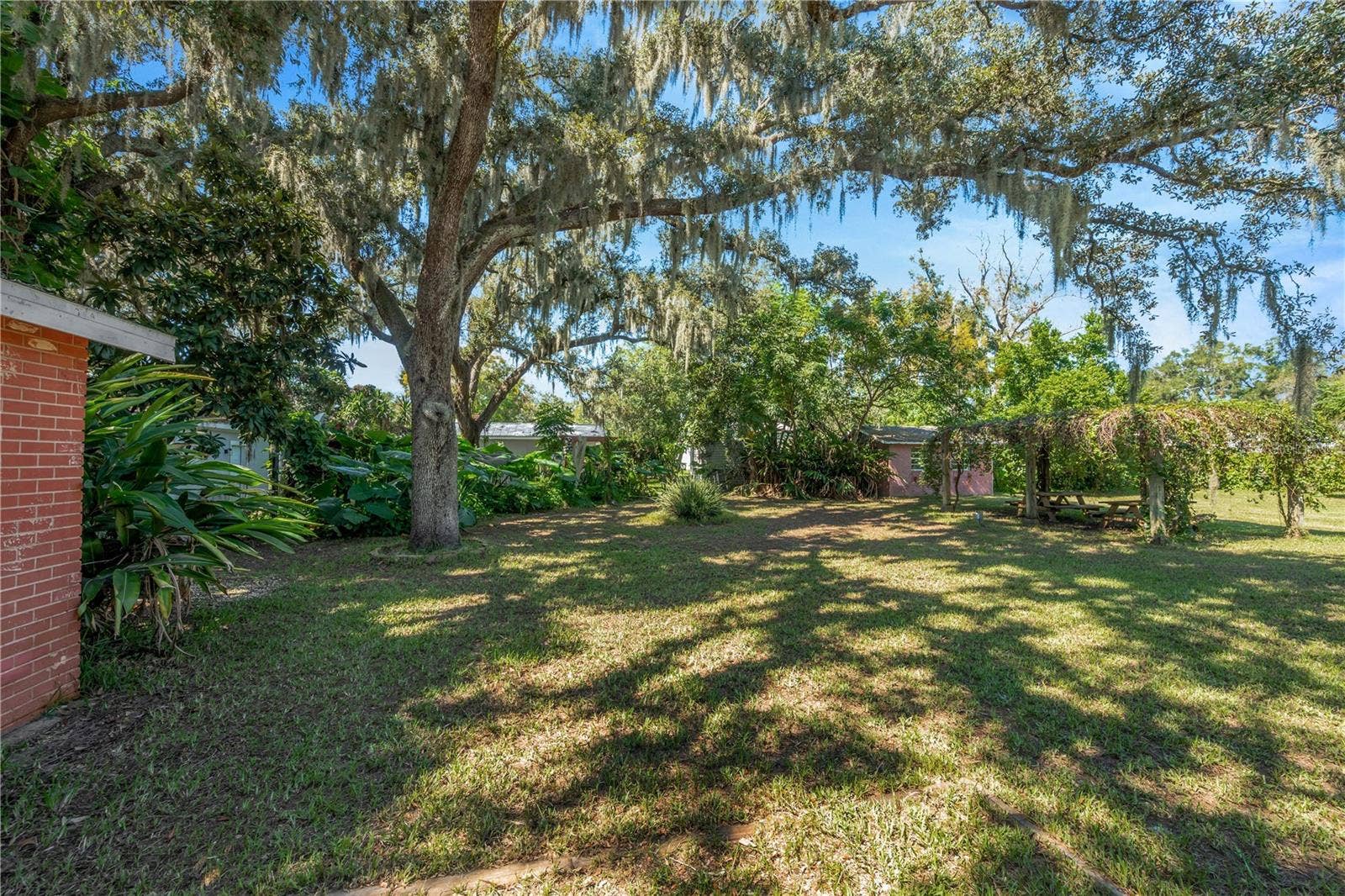 1210 FRONT STREET, Valrico, FL 33594 1210 FRONT STREET, Valrico, FL 33594