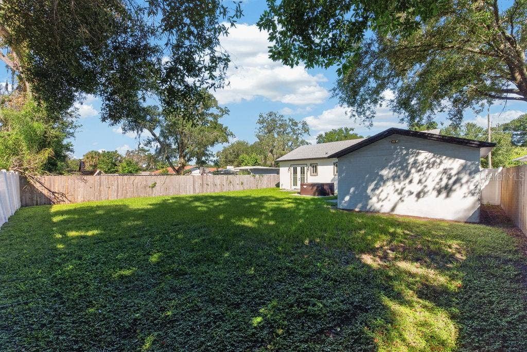 2009 E JEAN STREET, Tampa, FL 33610 2009 E JEAN STREET, Tampa, FL 33610