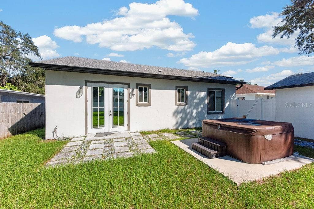 2009 E JEAN STREET, Tampa, FL 33610 2009 E JEAN STREET, Tampa, FL 33610