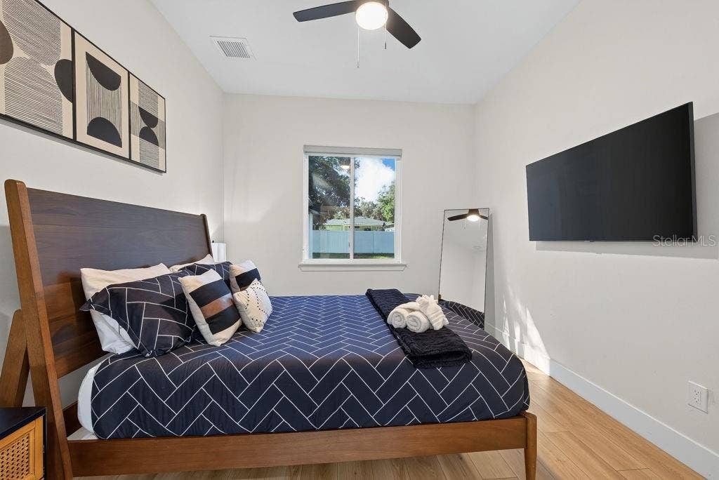 2009 E JEAN STREET, Tampa, FL 33610 2009 E JEAN STREET, Tampa, FL 33610