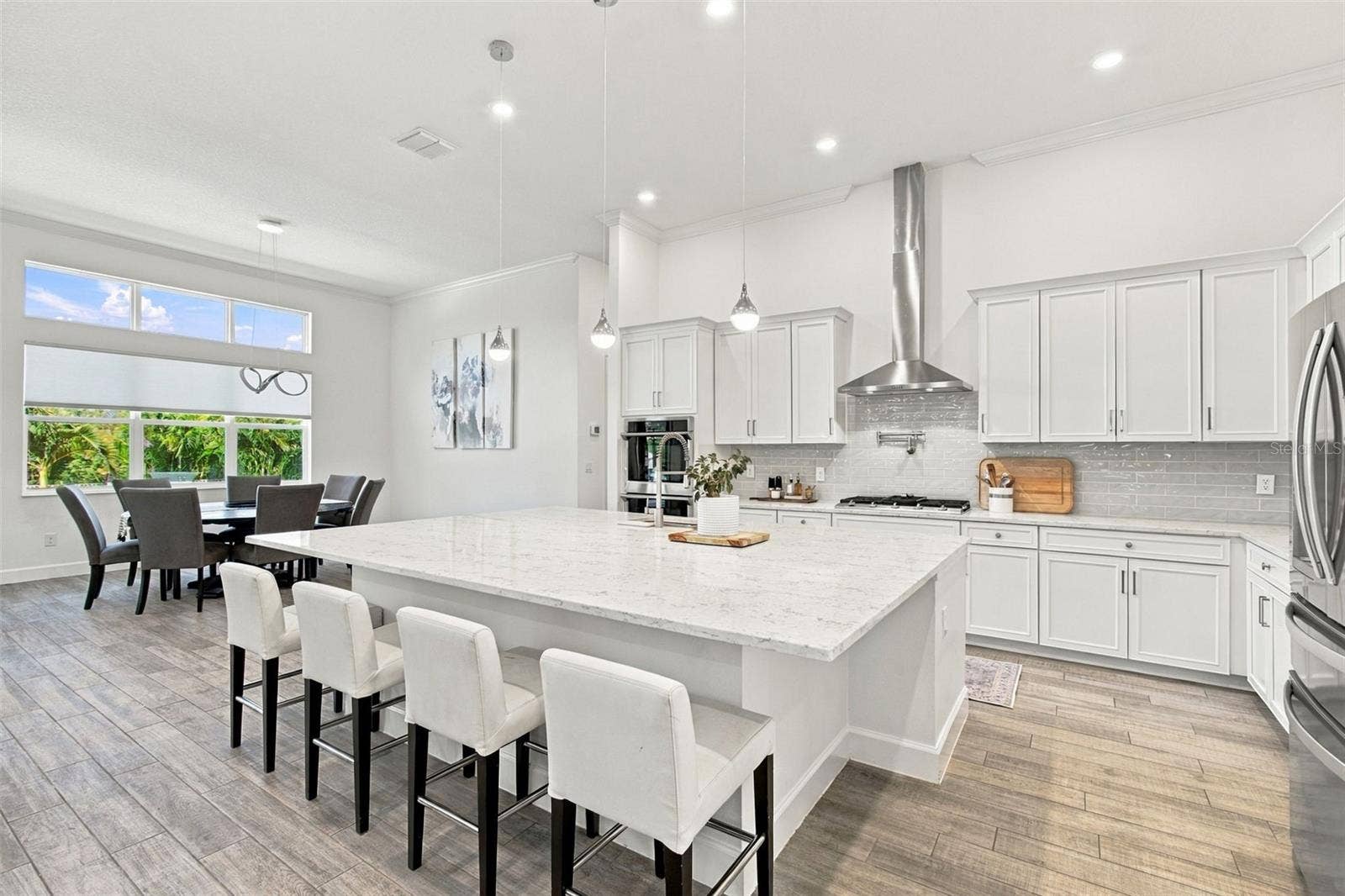 832 MANNS HARBOR DRIVE, Apollo Beach, FL 33572 832 MANNS HARBOR DRIVE, Apollo Beach, FL 33572