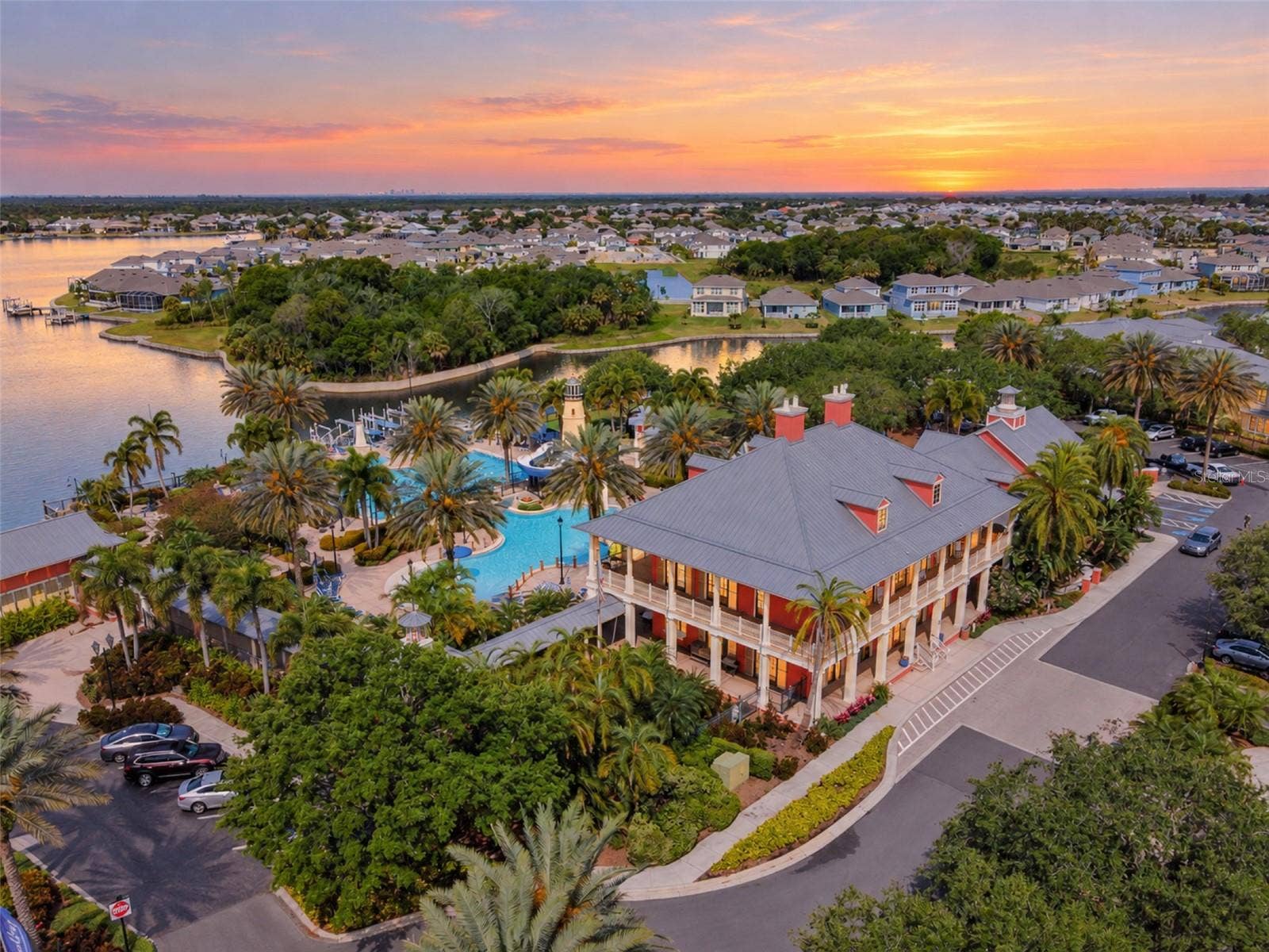 832 MANNS HARBOR DRIVE, Apollo Beach, FL 33572 832 MANNS HARBOR DRIVE, Apollo Beach, FL 33572
