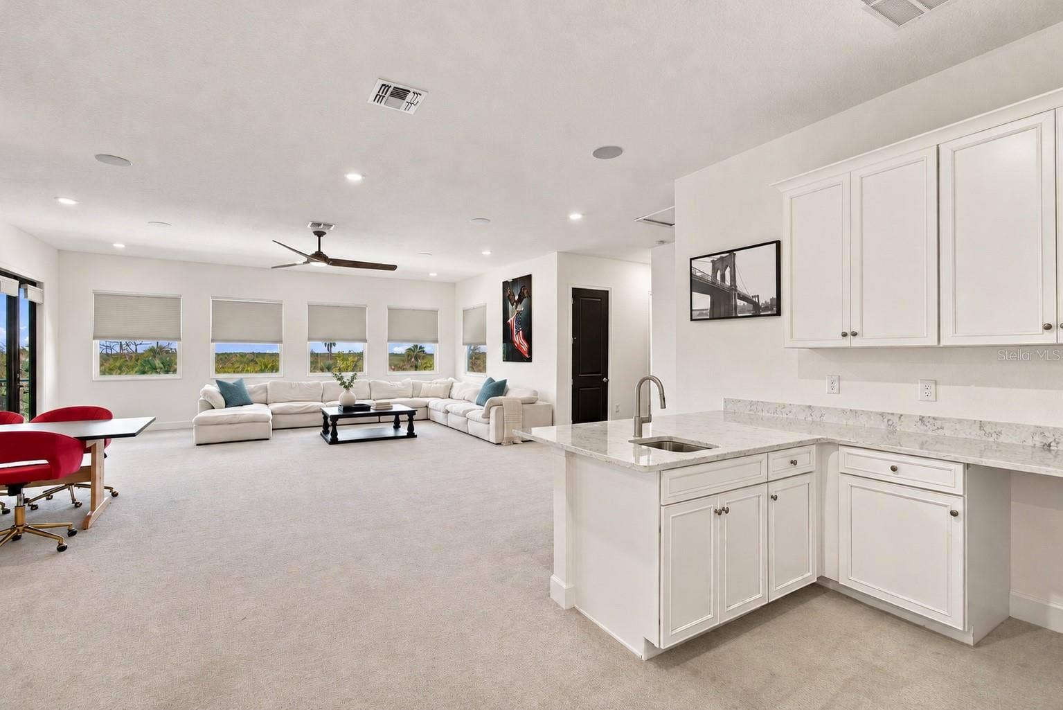 832 MANNS HARBOR DRIVE, Apollo Beach, FL 33572 832 MANNS HARBOR DRIVE, Apollo Beach, FL 33572