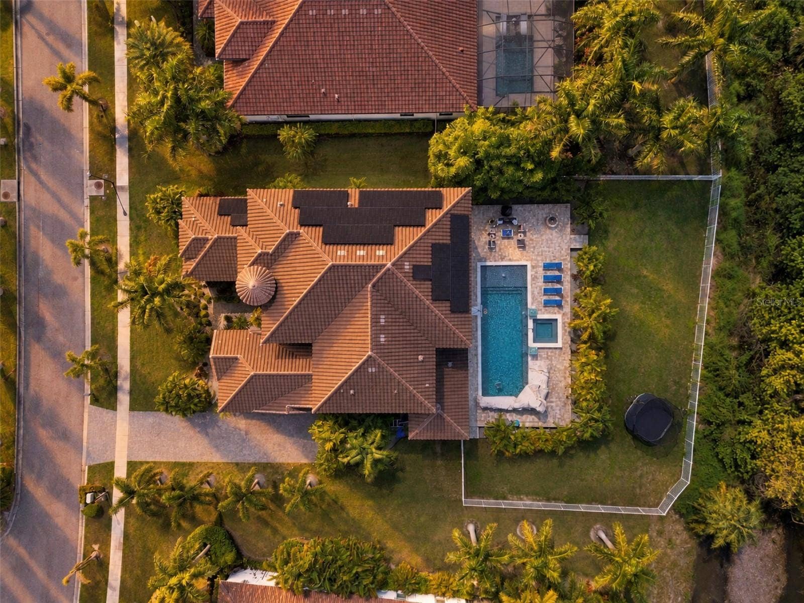 832 MANNS HARBOR DRIVE, Apollo Beach, FL 33572 832 MANNS HARBOR DRIVE, Apollo Beach, FL 33572