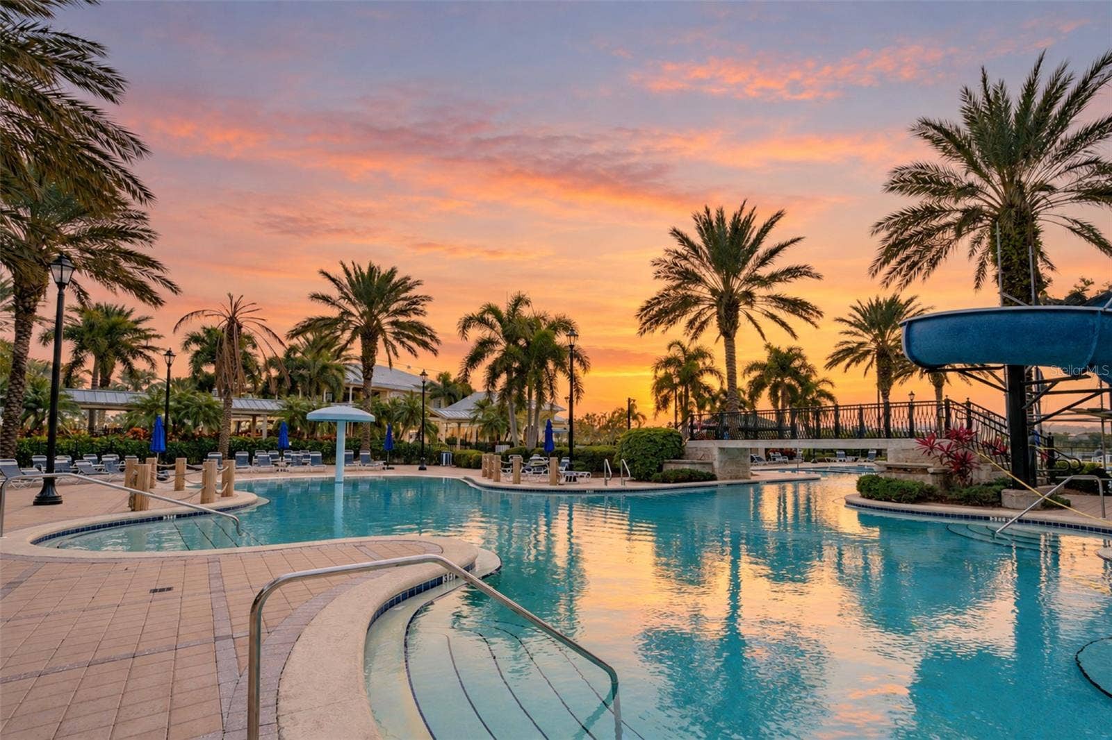 832 MANNS HARBOR DRIVE, Apollo Beach, FL 33572 832 MANNS HARBOR DRIVE, Apollo Beach, FL 33572