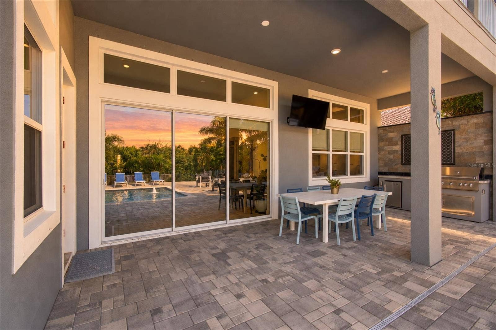 832 MANNS HARBOR DRIVE, Apollo Beach, FL 33572 832 MANNS HARBOR DRIVE, Apollo Beach, FL 33572