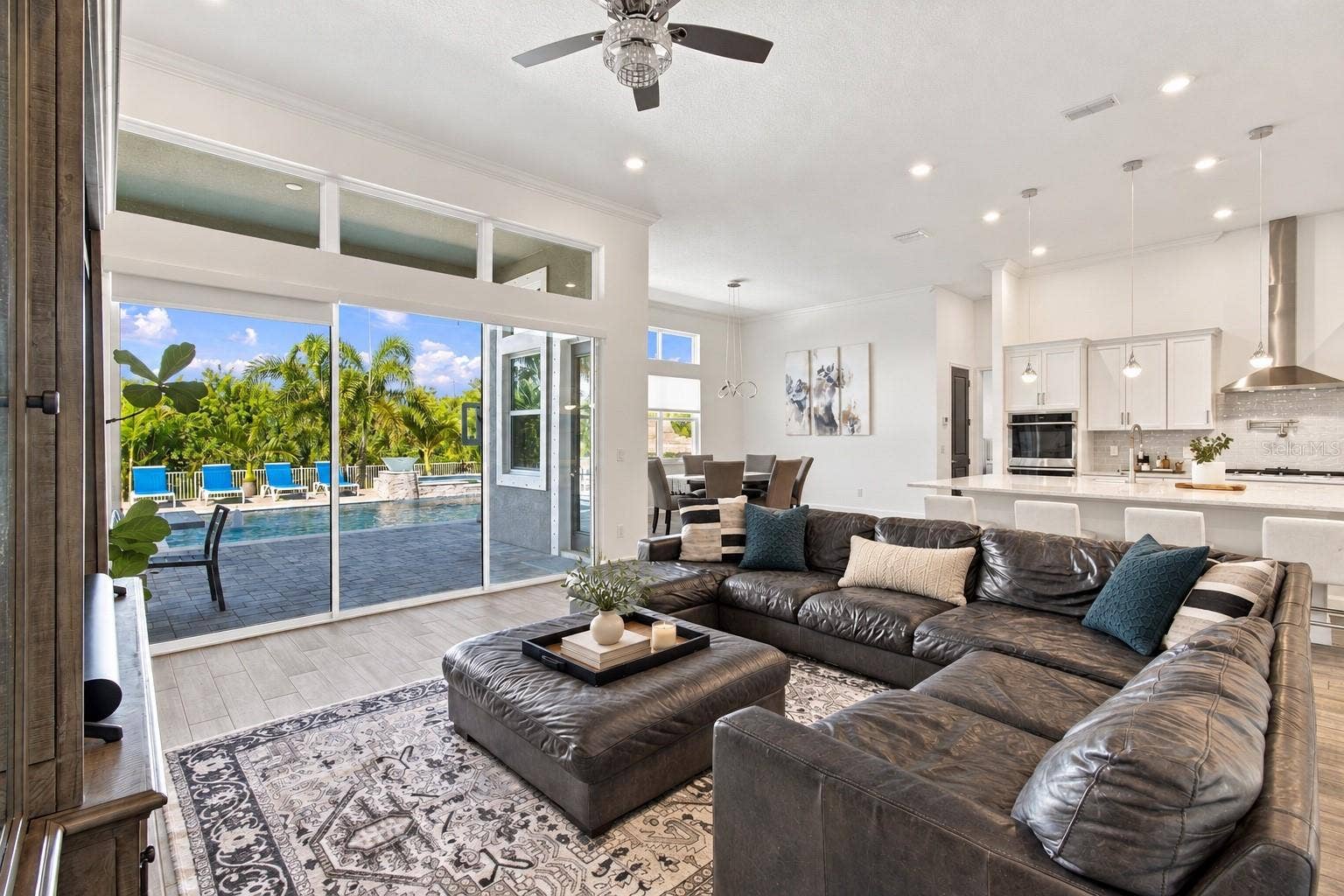 832 MANNS HARBOR DRIVE, Apollo Beach, FL 33572 832 MANNS HARBOR DRIVE, Apollo Beach, FL 33572