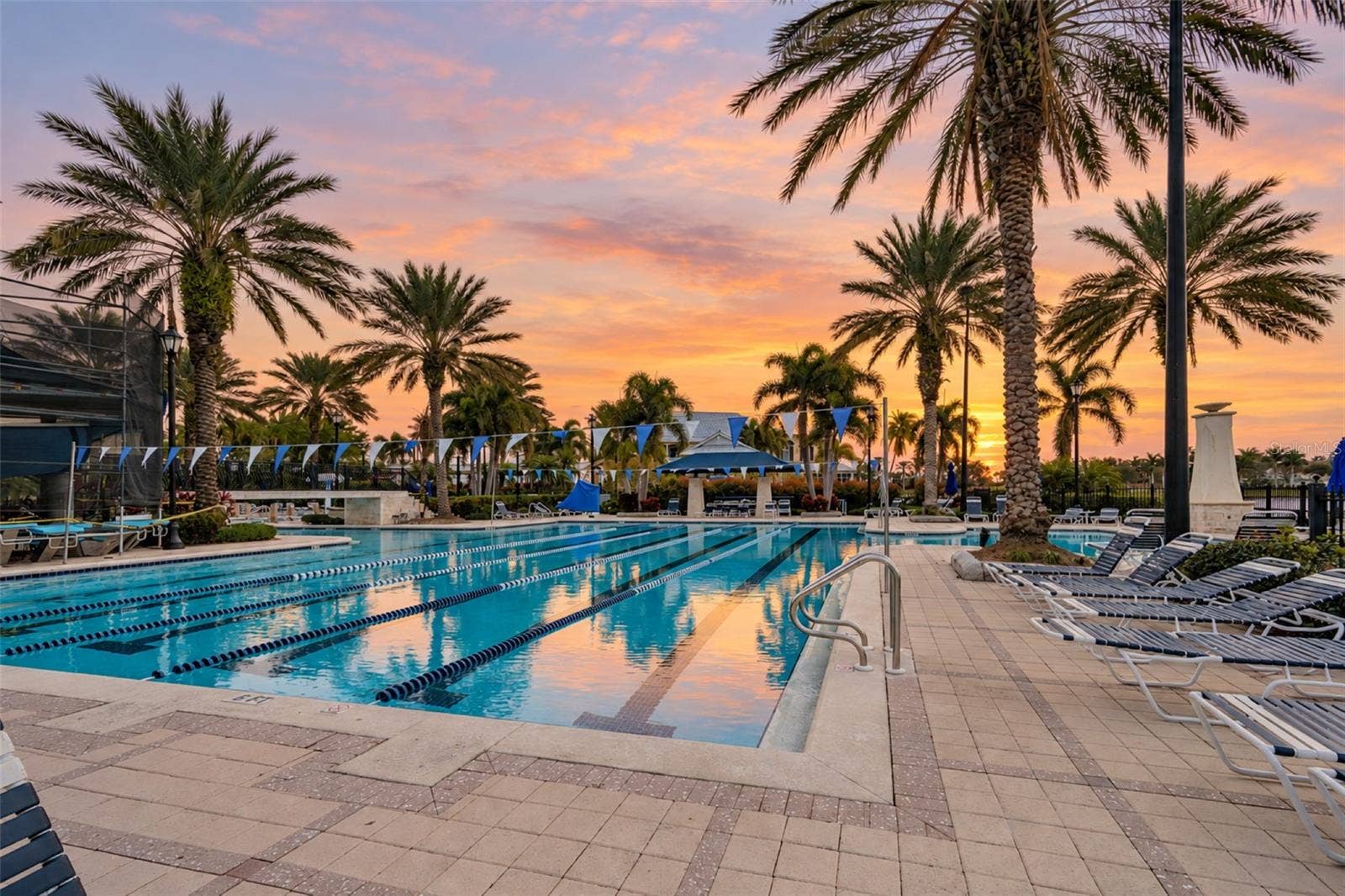 832 MANNS HARBOR DRIVE, Apollo Beach, FL 33572 832 MANNS HARBOR DRIVE, Apollo Beach, FL 33572
