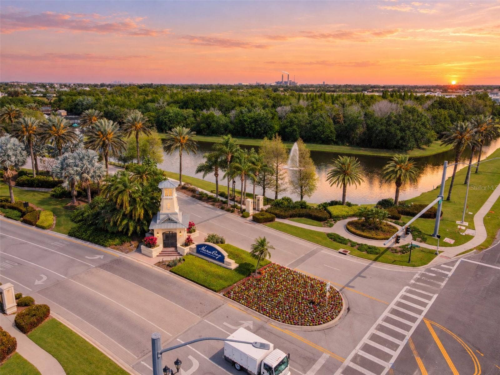 832 MANNS HARBOR DRIVE, Apollo Beach, FL 33572 832 MANNS HARBOR DRIVE, Apollo Beach, FL 33572