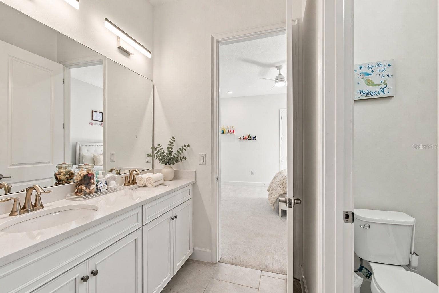 832 MANNS HARBOR DRIVE, Apollo Beach, FL 33572 832 MANNS HARBOR DRIVE, Apollo Beach, FL 33572