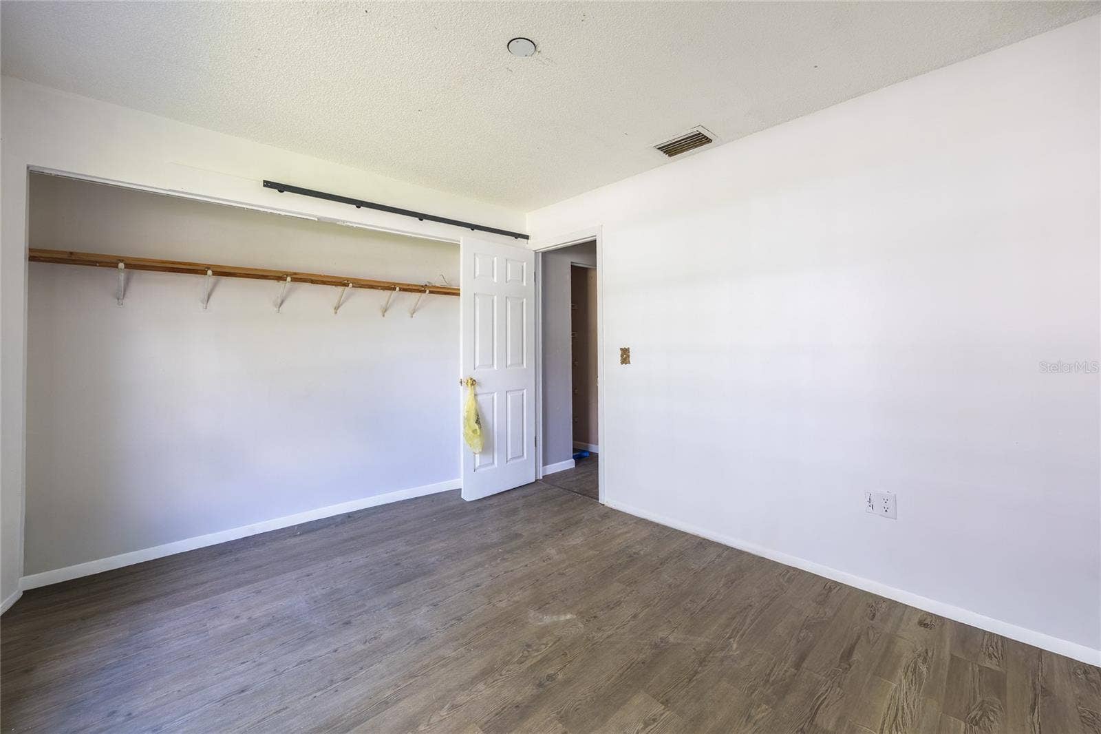 7250 FULLERTON COURT, New Port Richey, FL 34655 7250 FULLERTON COURT, New Port Richey, FL 34655