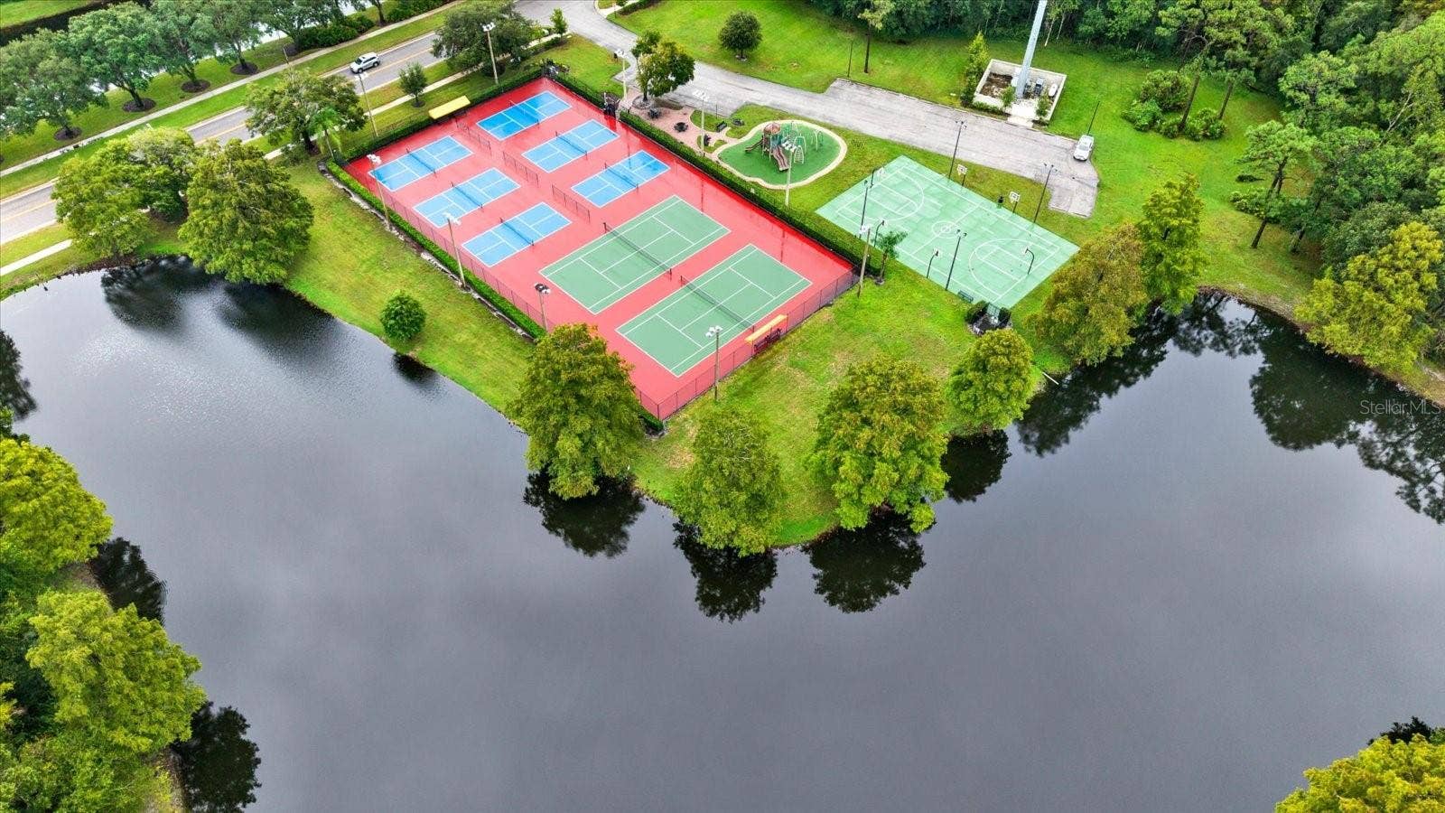 3433 HILLMOOR DRIVE, Palm Harbor, FL 34685
