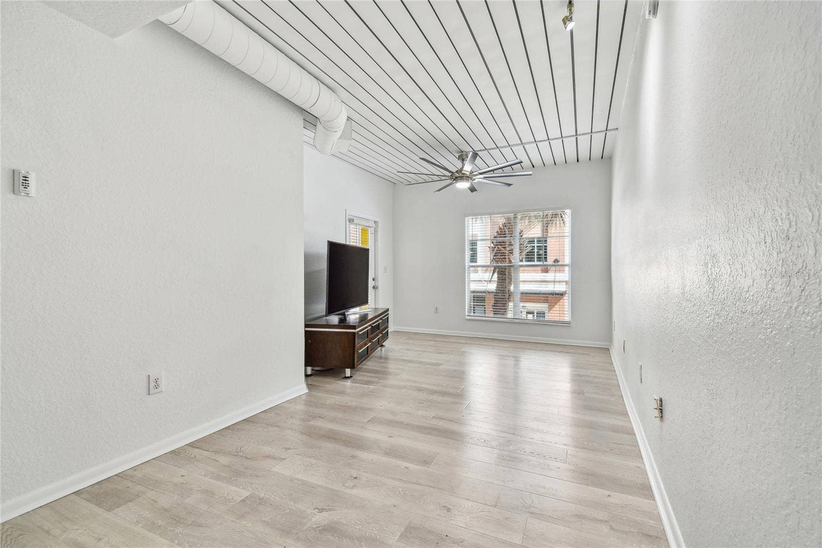 2410 W AZEELE STREET, #222, Tampa, FL 33609