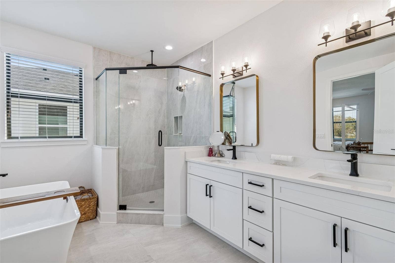 3016 W BALLAST POINT BOULEVARD, Tampa, FL 33611 3016 W BALLAST POINT BOULEVARD, Tampa, FL 33611