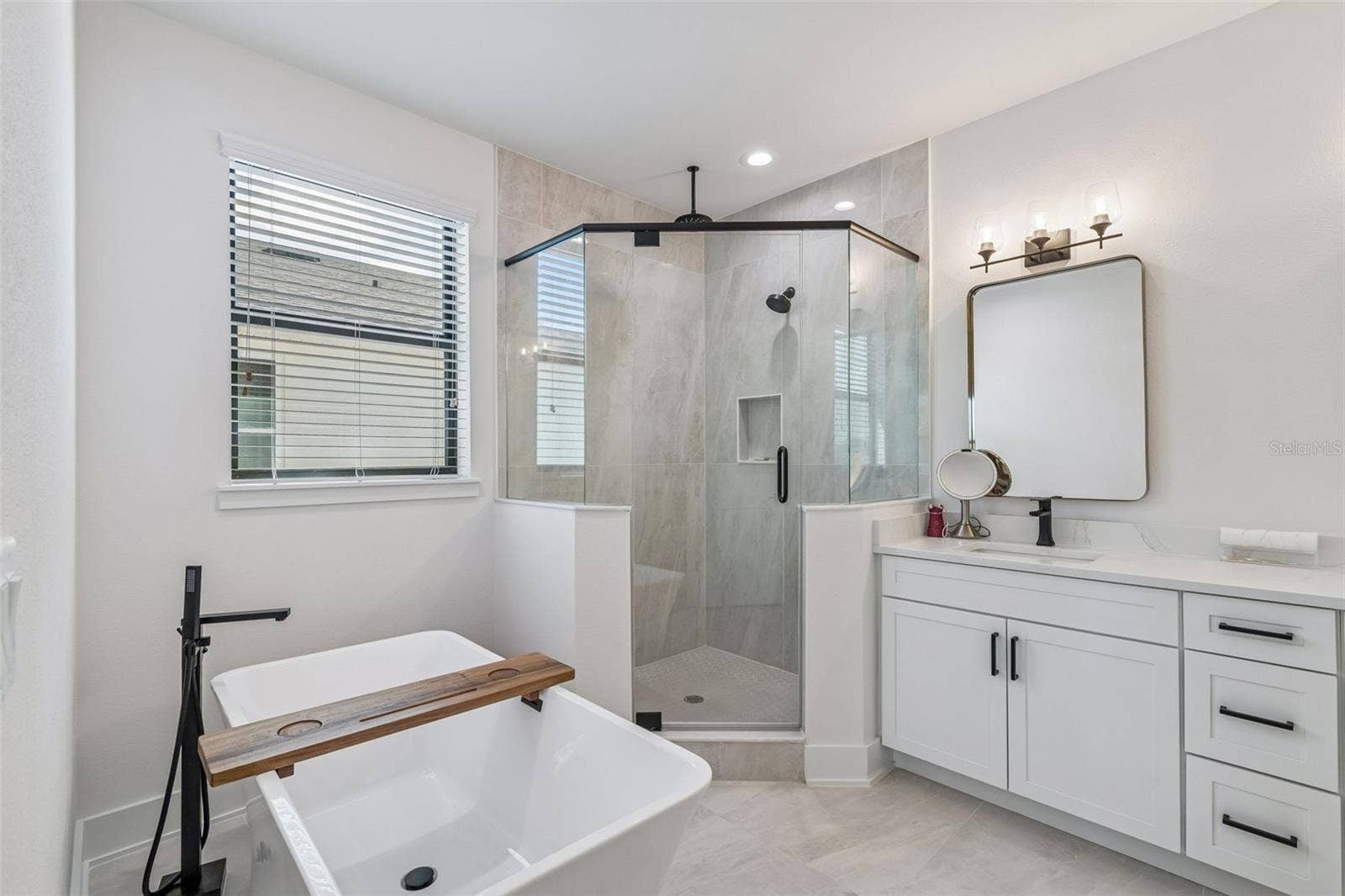3016 W BALLAST POINT BOULEVARD, Tampa, FL 33611 3016 W BALLAST POINT BOULEVARD, Tampa, FL 33611