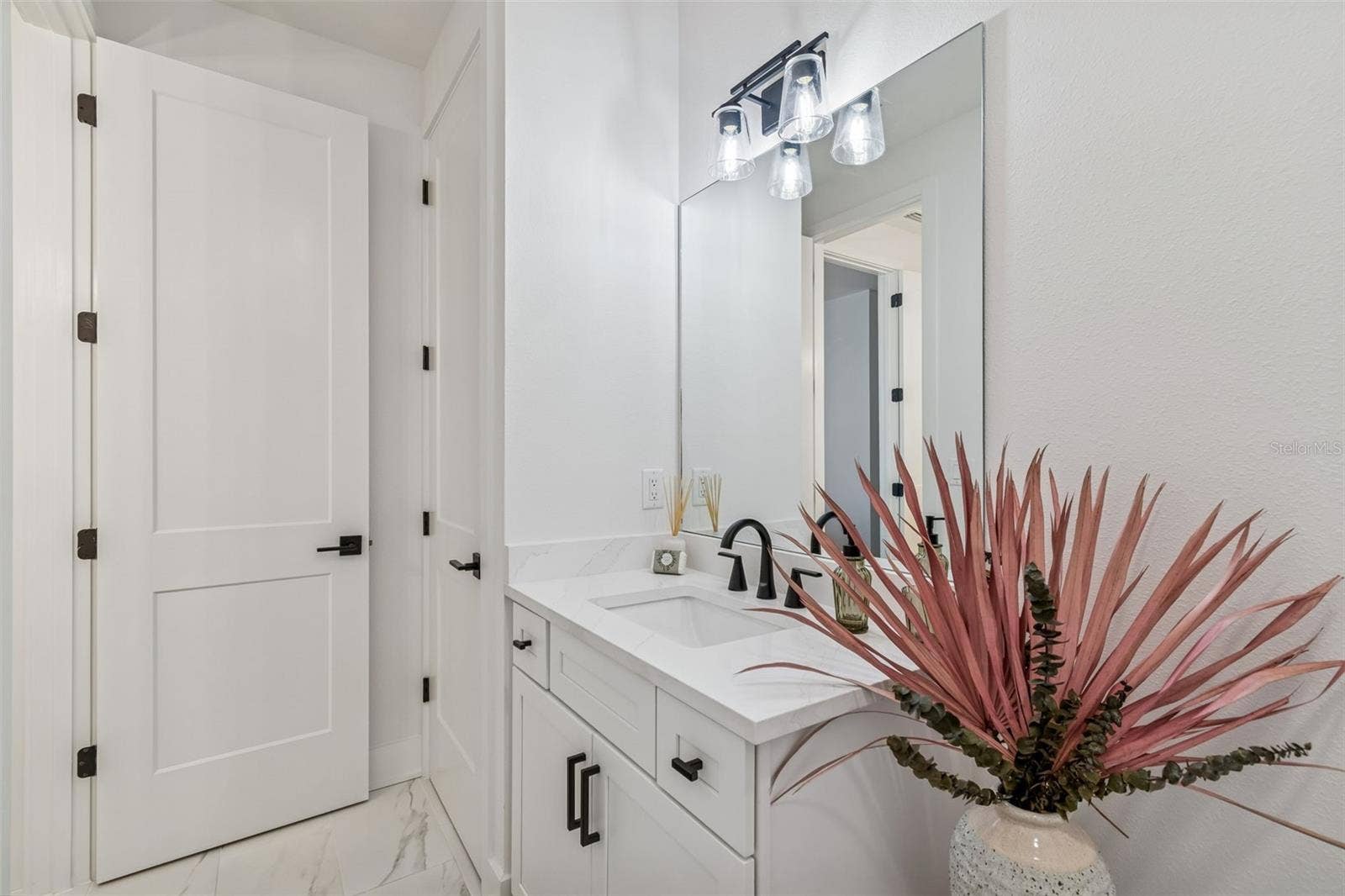 3016 W BALLAST POINT BOULEVARD, Tampa, FL 33611 3016 W BALLAST POINT BOULEVARD, Tampa, FL 33611