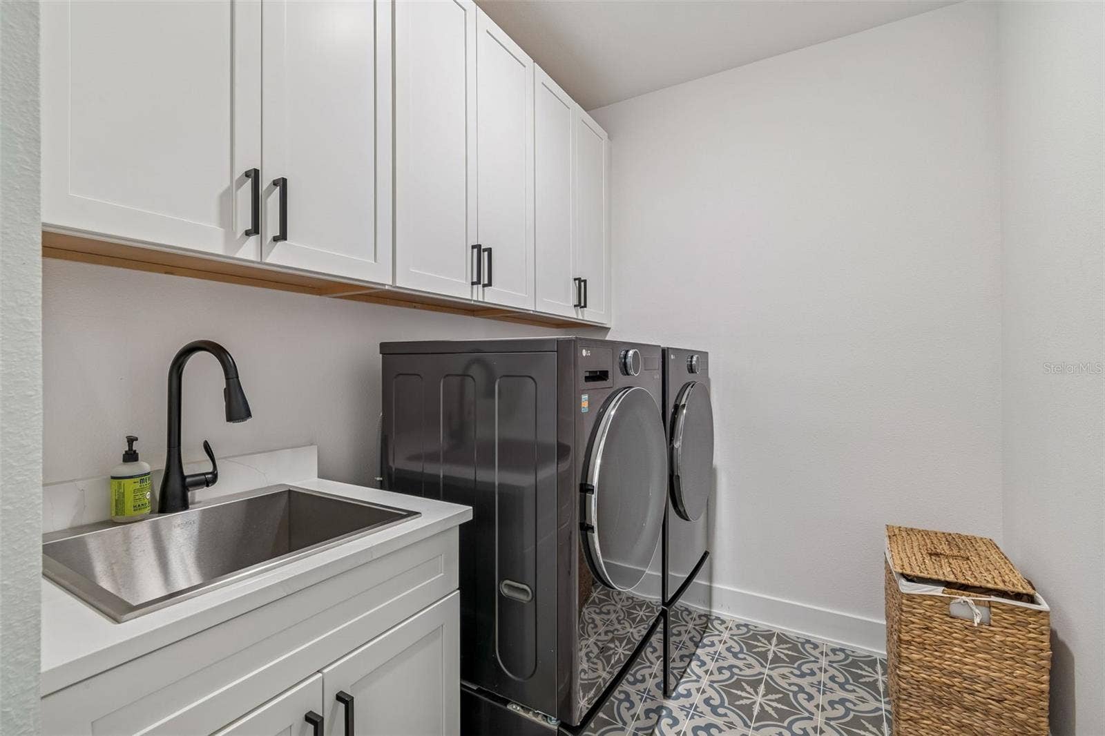 3016 W BALLAST POINT BOULEVARD, Tampa, FL 33611 3016 W BALLAST POINT BOULEVARD, Tampa, FL 33611