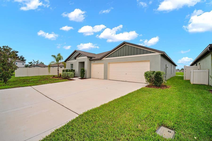 Property photo for 4060 CAPRI COAST DRIVE, Plant City, FL