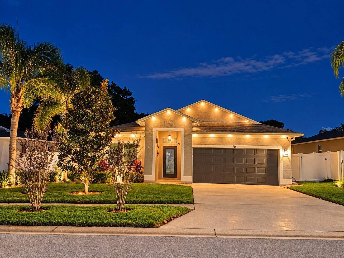 724 SANDY HILLS AVENUE, Tarpon Springs, FL 34689 724 SANDY HILLS AVENUE, Tarpon Springs, FL 34689