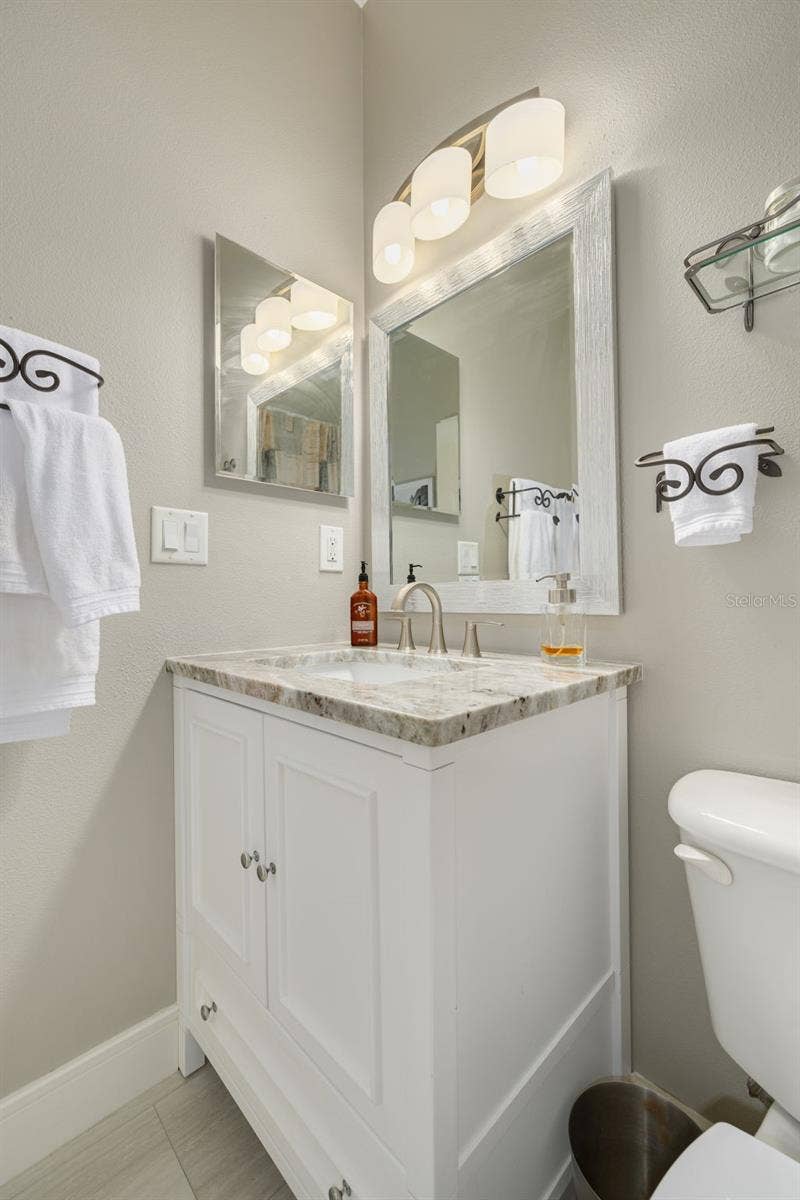 724 SANDY HILLS AVENUE, Tarpon Springs, FL 34689 724 SANDY HILLS AVENUE, Tarpon Springs, FL 34689