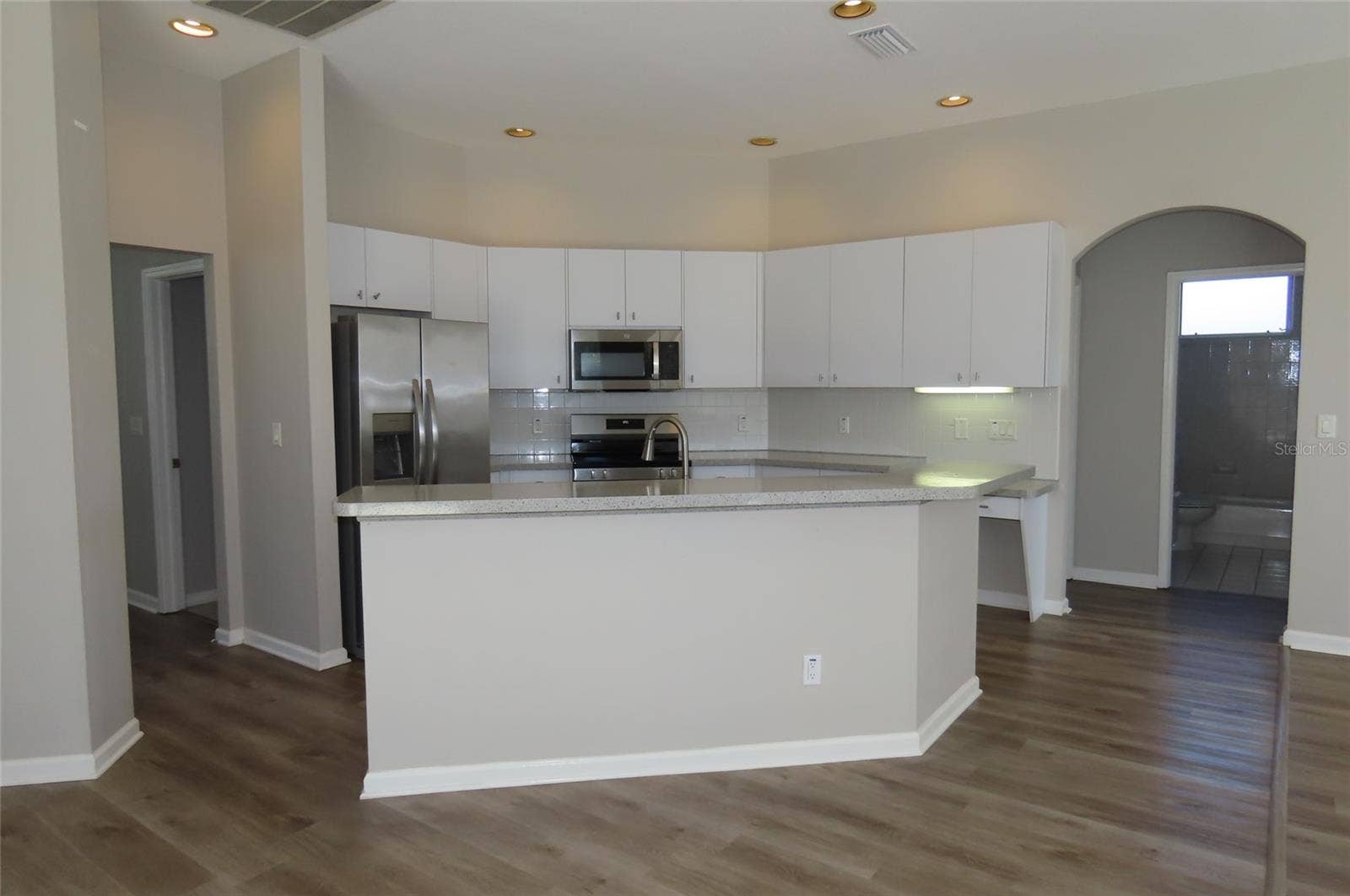 1801 MAPLELEAF BOULEVARD, Oldsmar, FL 34677 1801 MAPLELEAF BOULEVARD, Oldsmar, FL 34677