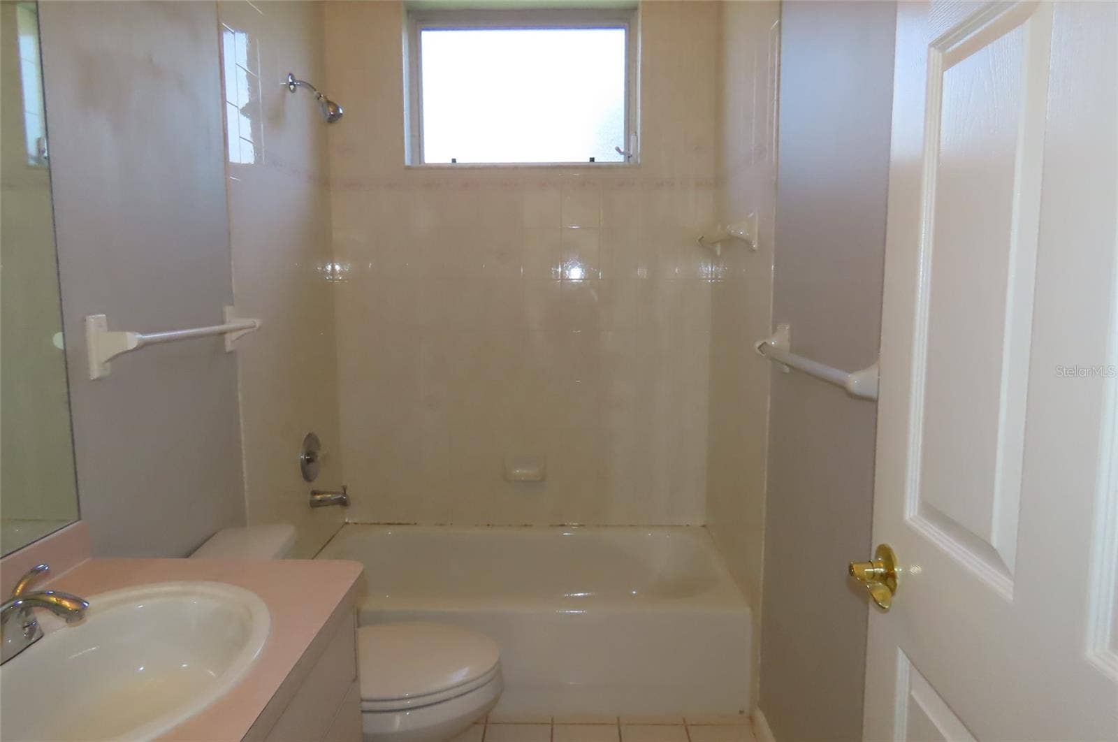 1801 MAPLELEAF BOULEVARD, Oldsmar, FL 34677 1801 MAPLELEAF BOULEVARD, Oldsmar, FL 34677