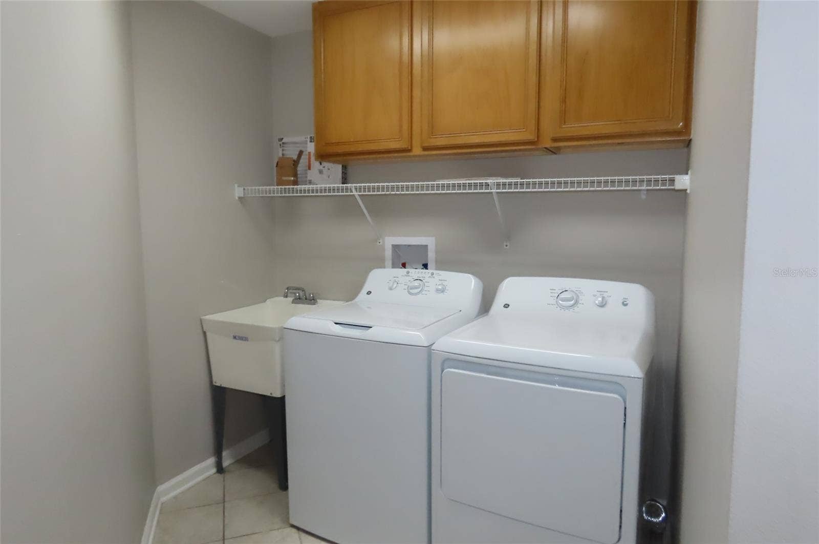 1801 MAPLELEAF BOULEVARD, Oldsmar, FL 34677 1801 MAPLELEAF BOULEVARD, Oldsmar, FL 34677