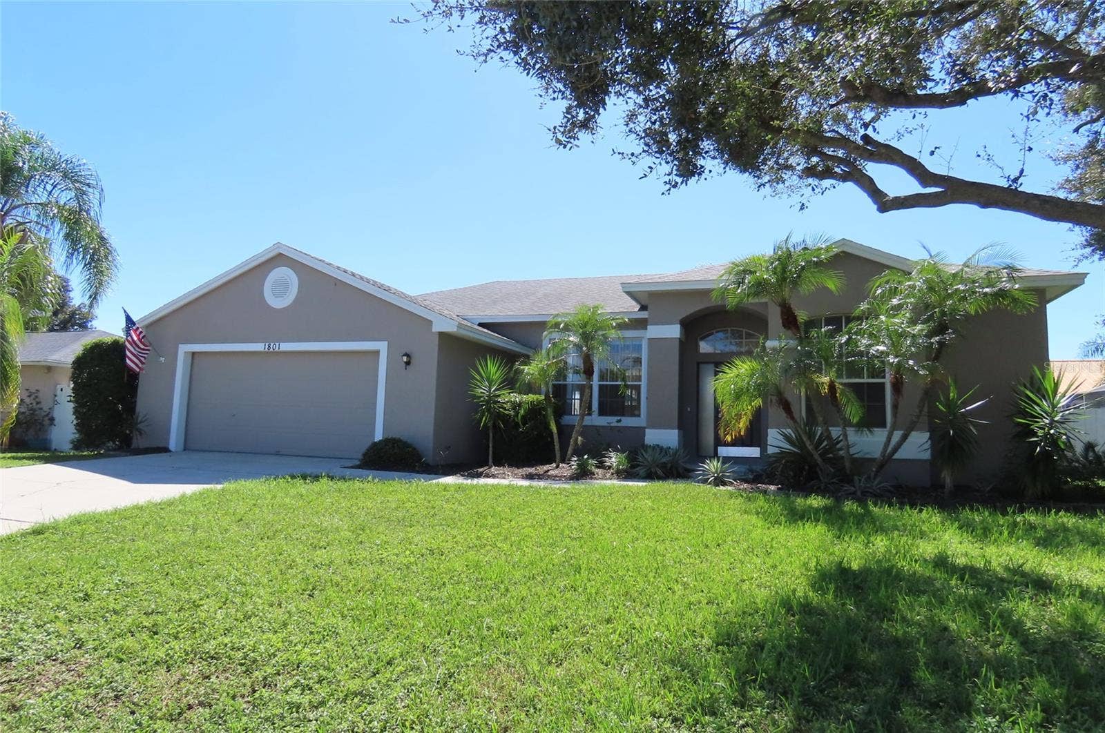 1801 MAPLELEAF BOULEVARD, Oldsmar, FL 34677 1801 MAPLELEAF BOULEVARD, Oldsmar, FL 34677