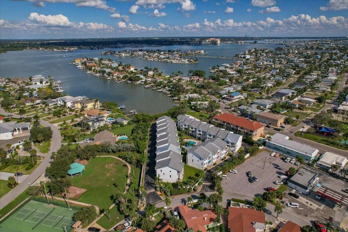 101 SHOALS CIRCLE, North Redington Beach, FL 33708 101 SHOALS CIRCLE, North Redington Beach, FL 33708