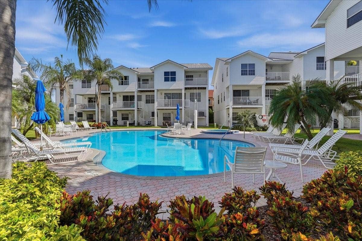 101 SHOALS CIRCLE, North Redington Beach, FL 33708 101 SHOALS CIRCLE, North Redington Beach, FL 33708