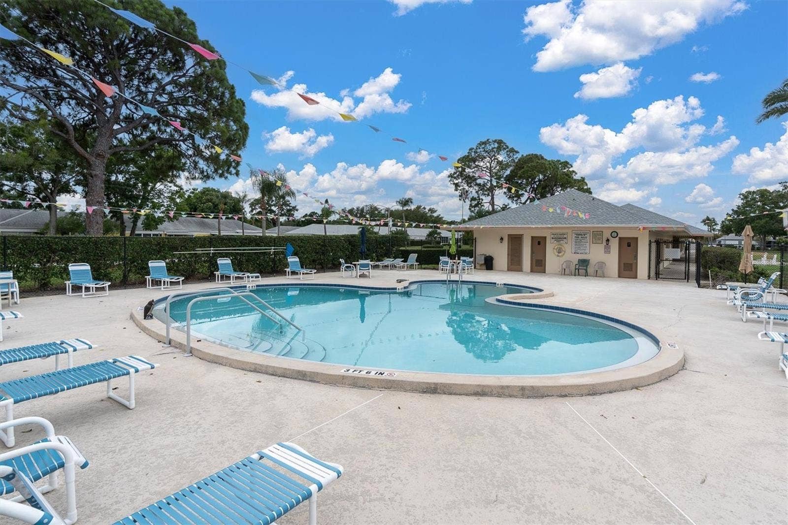 8236 BRENTWOOD ROAD, Seminole, FL 33777 8236 BRENTWOOD ROAD, Seminole, FL 33777