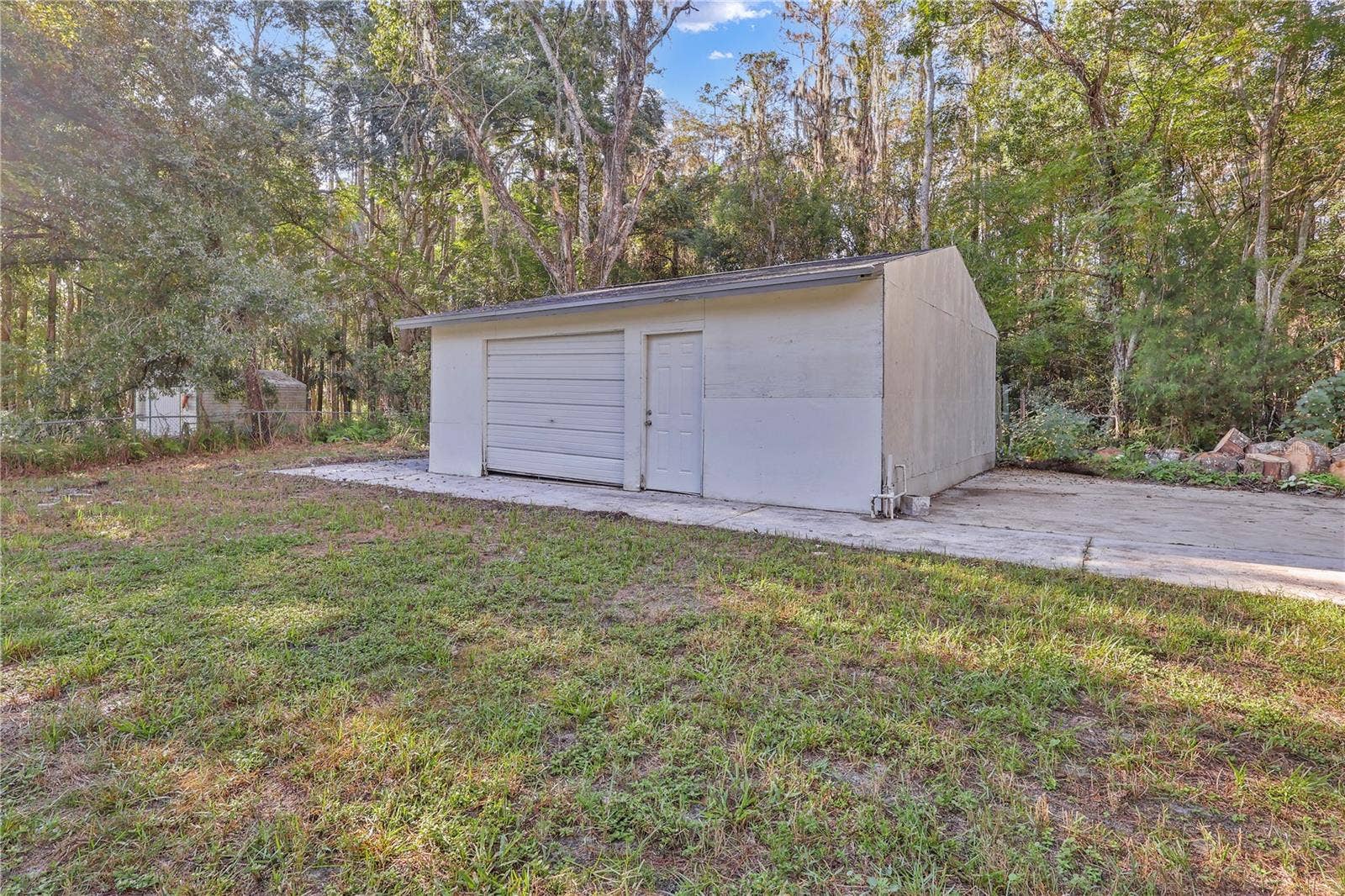 10106 LAKEVIEW DRIVE, New Port Richey, FL 34654 10106 LAKEVIEW DRIVE, New Port Richey, FL 34654