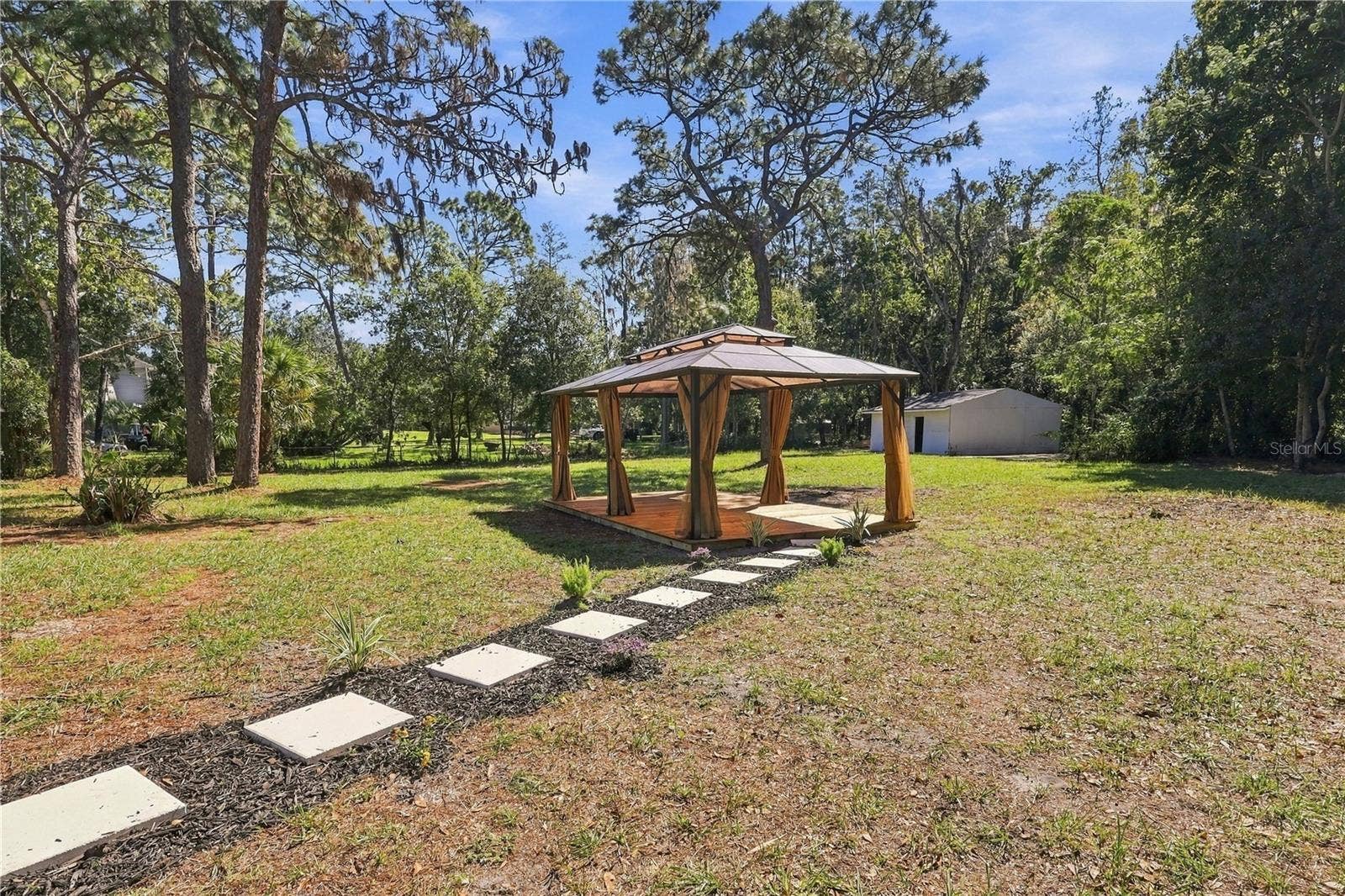 10106 LAKEVIEW DRIVE, New Port Richey, FL 34654 10106 LAKEVIEW DRIVE, New Port Richey, FL 34654