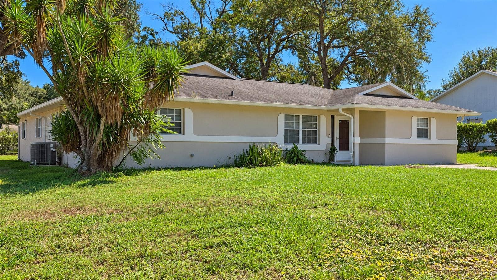 5636 BEECH STREET, Zephyrhills, FL 33542 Front- Left View